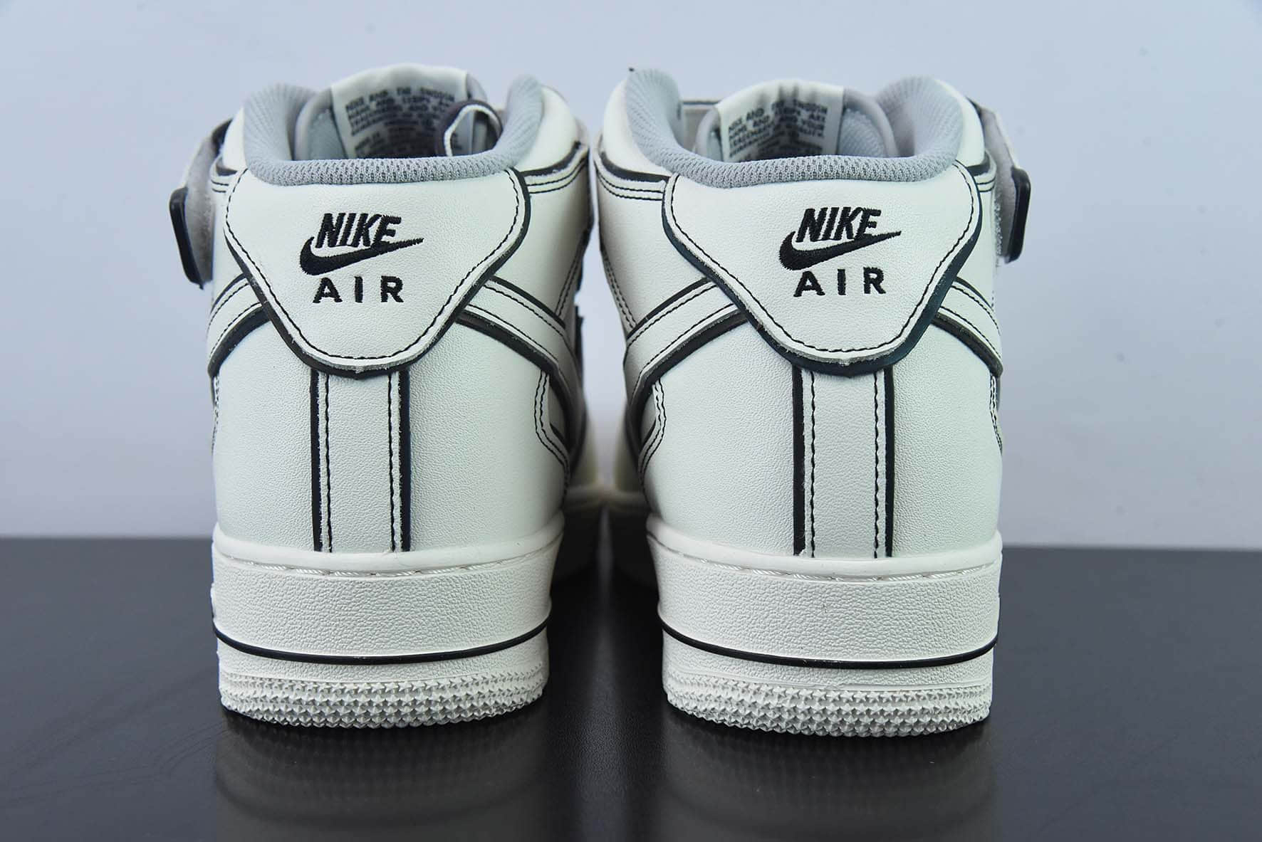 耐克Nike Air Force 1'07 Mid 镭射米白3M反光空军一号中帮休闲运动板鞋纯原版本 货号：AQ2898-008