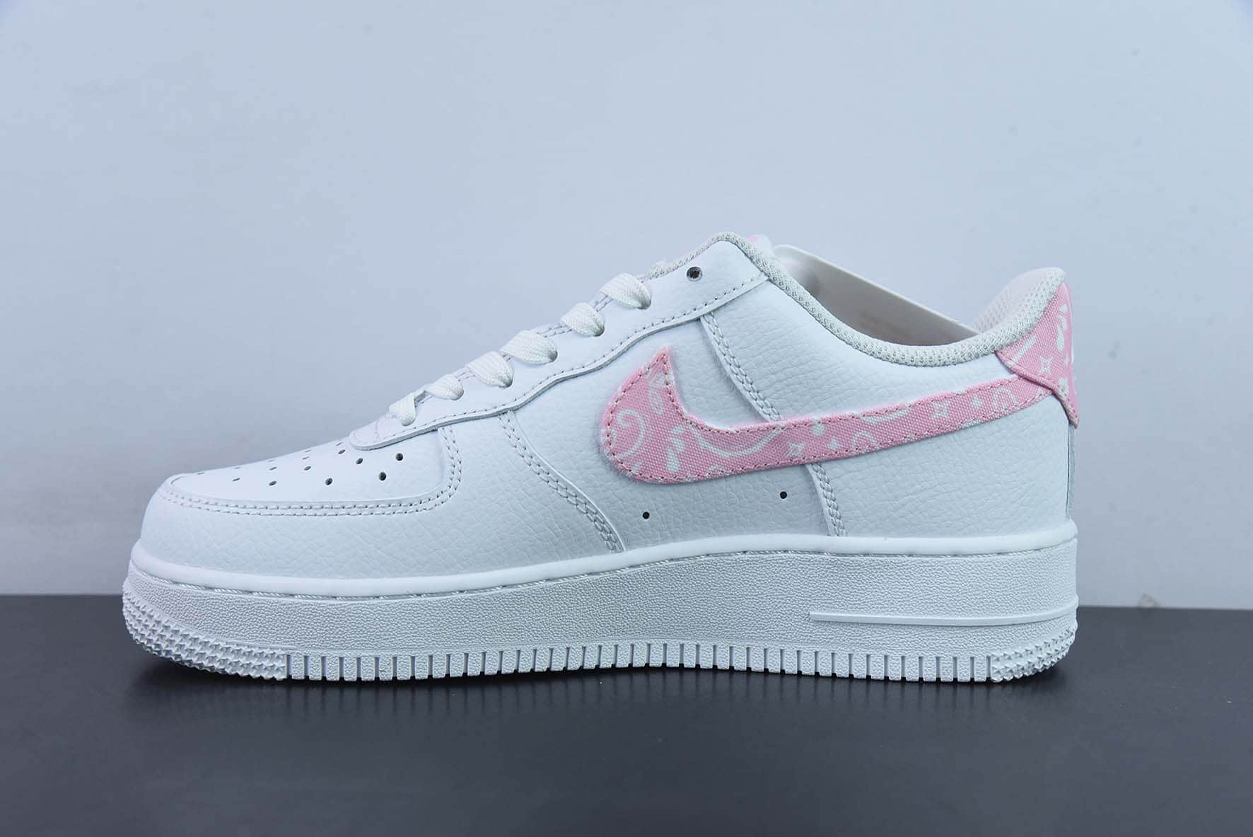 耐克Nike Air Force 1'07 Low 白粉腰果花空军一号低帮休闲运动板鞋纯原版本 货号：DJ9942-106