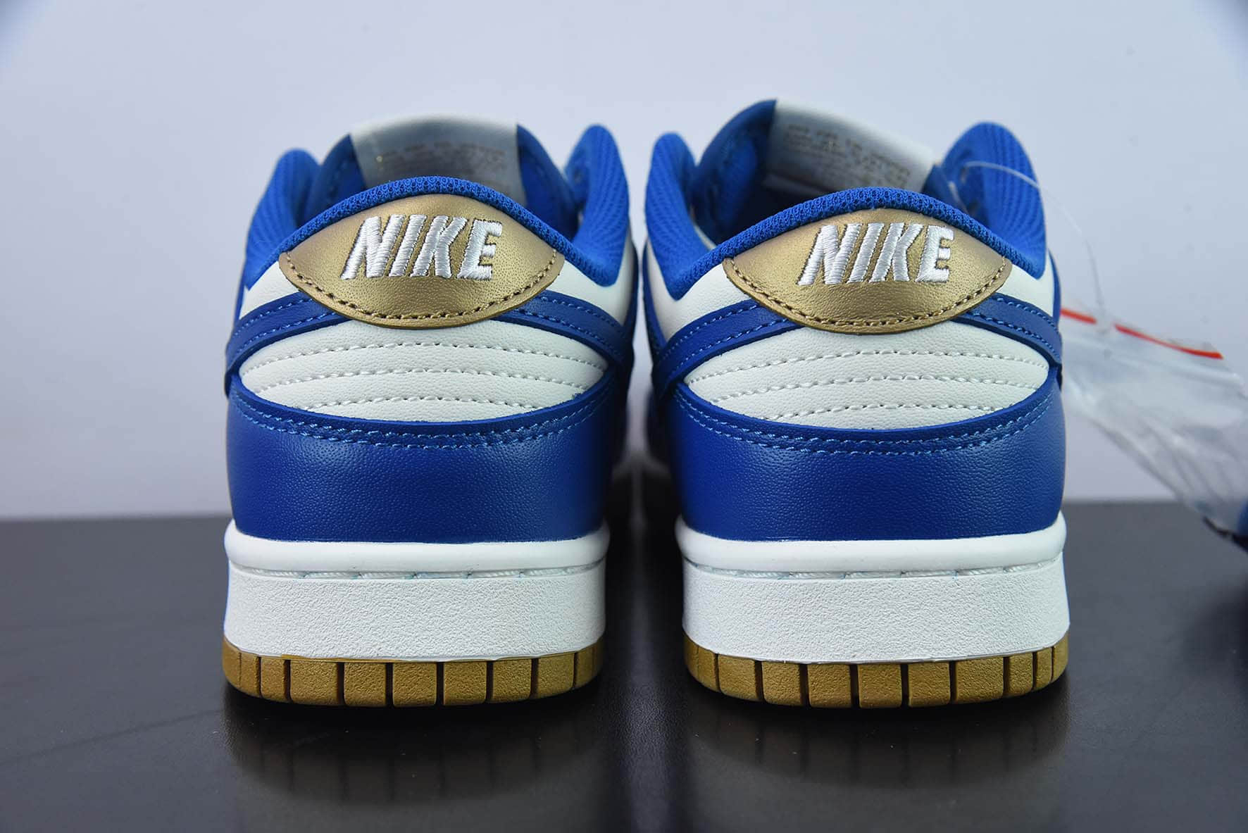 耐克Nike SB Dunk LowGold Blue白宝蓝金扣篮系列低帮休闲运动滑板板鞋纯原版本 货号：FB7173-141