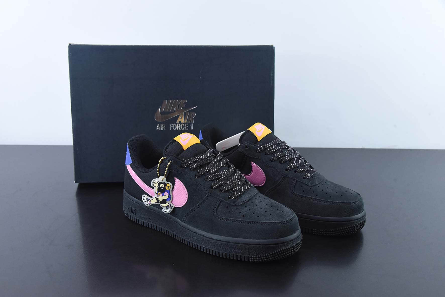 耐克NIKE Air Force 1 '07 黑粉联名空军一号低帮运动休闲板鞋纯原版本 货号：CD0887-001