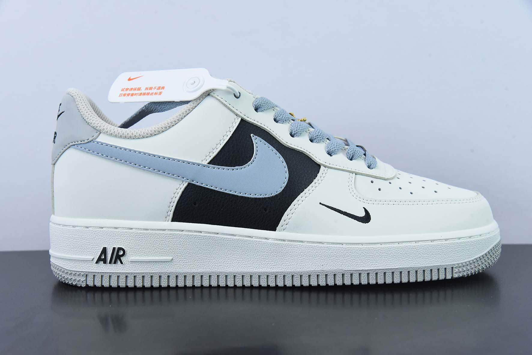 耐克Nike Air Force 1 '07 Low QSSail WhiteBlack Mini Swoosh皮革米白雾霾灰黑小钩空军一号低帮休闲板鞋纯原版本 货号：FB1839-888