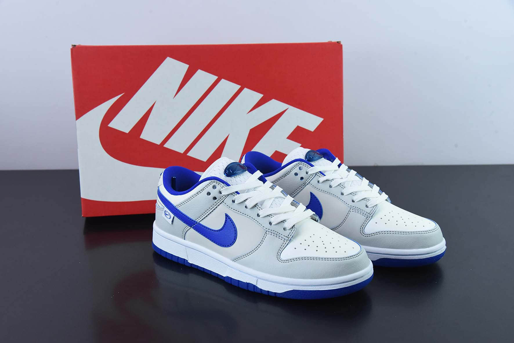 耐克Nike SB Dunk Low “WhiteBlue” 克莱因蓝SB低帮休闲滑板鞋纯原版本 货号：FB1841-110