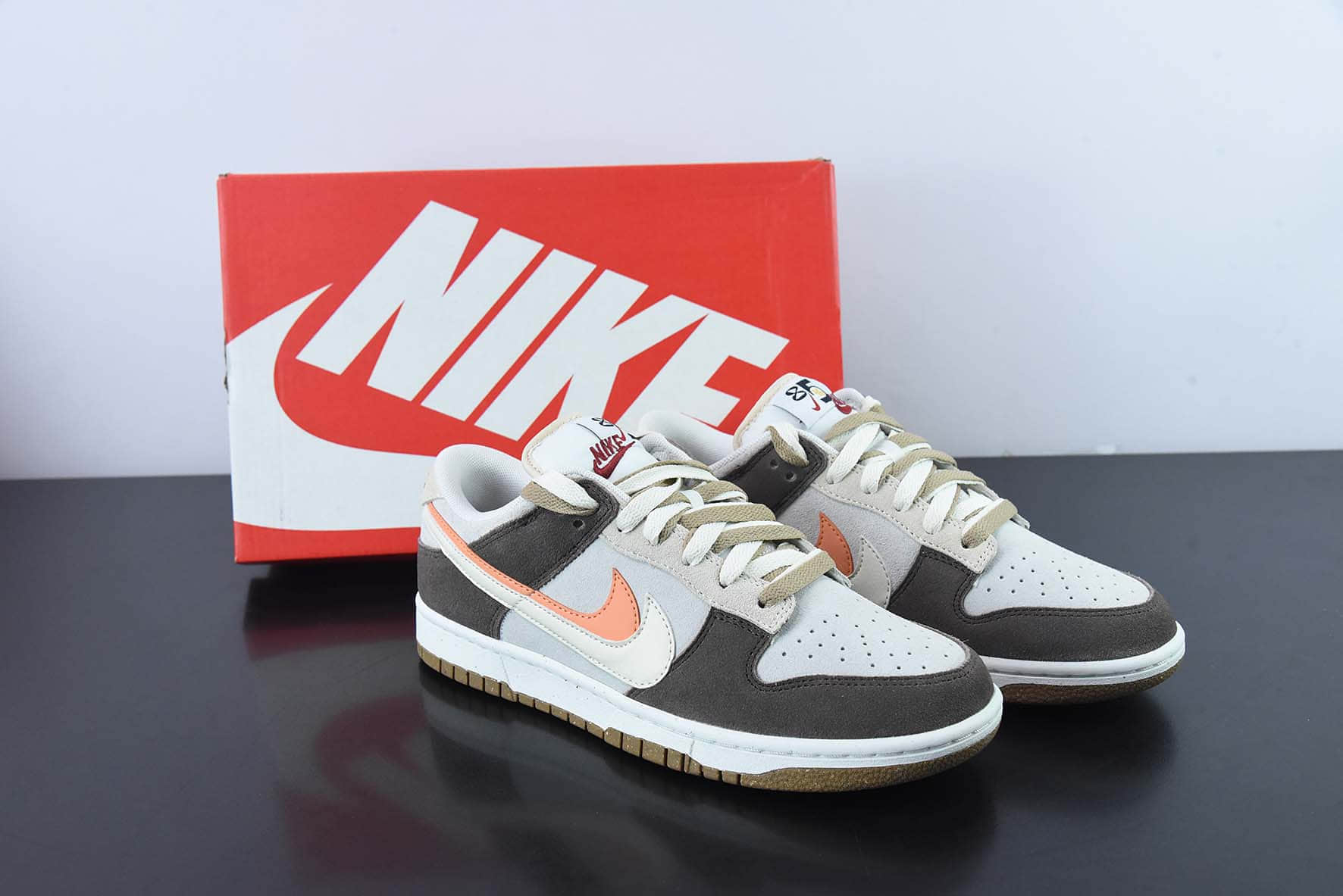 耐克Nike SB Dunk Low 85 白橘双勾 SB低帮运动休闲板鞋纯原版本 货号：DD9457-107