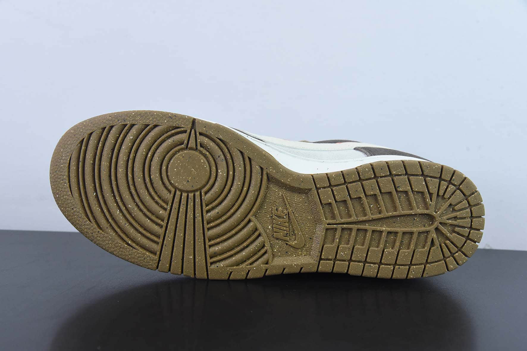 耐克Nike SB Dunk Low 85 白橘双勾 SB低帮运动休闲板鞋纯原版本 货号：DD9457-107