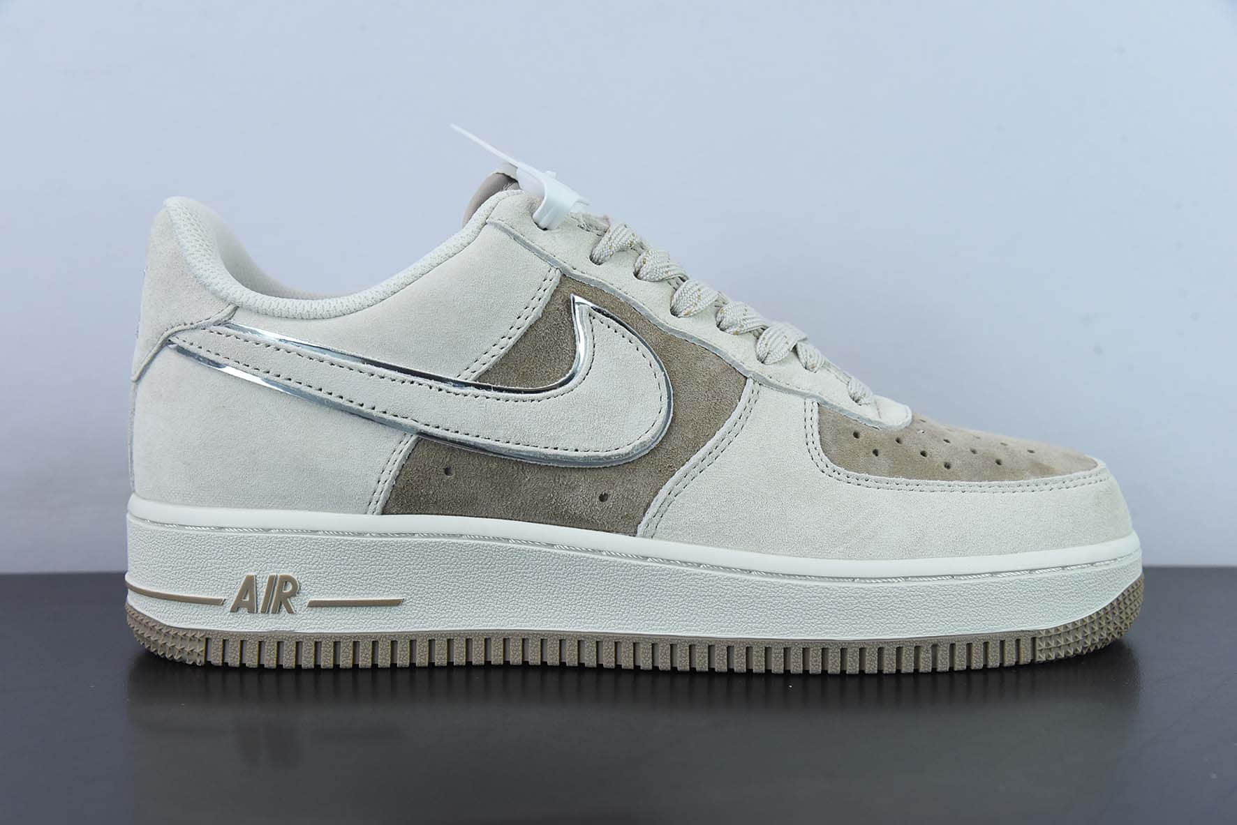 耐克Nike AKIRA×Nike Air Force 1 Low ’07 米卡其满天星配色空军一号低帮休闲板鞋纯原版本 货号：DQ3966-183