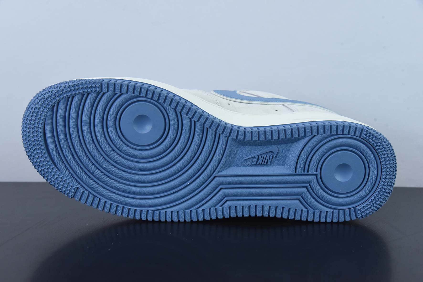 耐克Nike Air Force 1 Low ’07 小勾蓝麂皮空军一号低帮休闲板鞋纯原版本 货号：KK5636-210