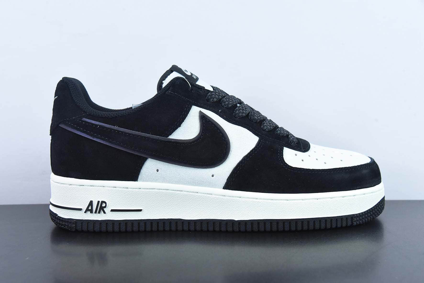 耐克Nike Air Force 1 AF1 黑白炫彩空军一号低帮休闲板鞋纯原版本 货号：MX0820-502