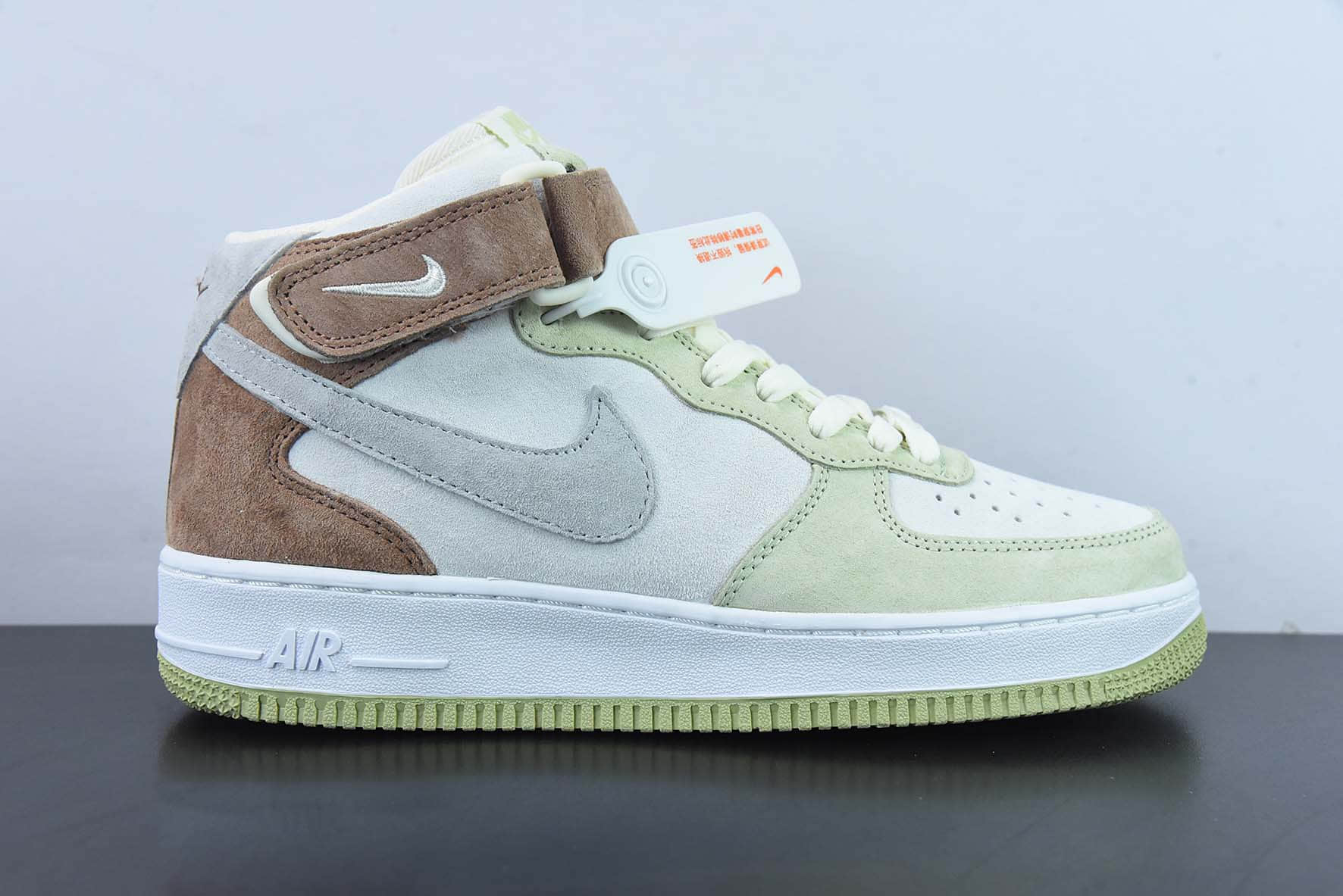 耐克Nike Air Force 1'07 Mid 柠檬黄棕灰色拼接空军一号中帮休闲板鞋纯原版本 货号：AL6896-558