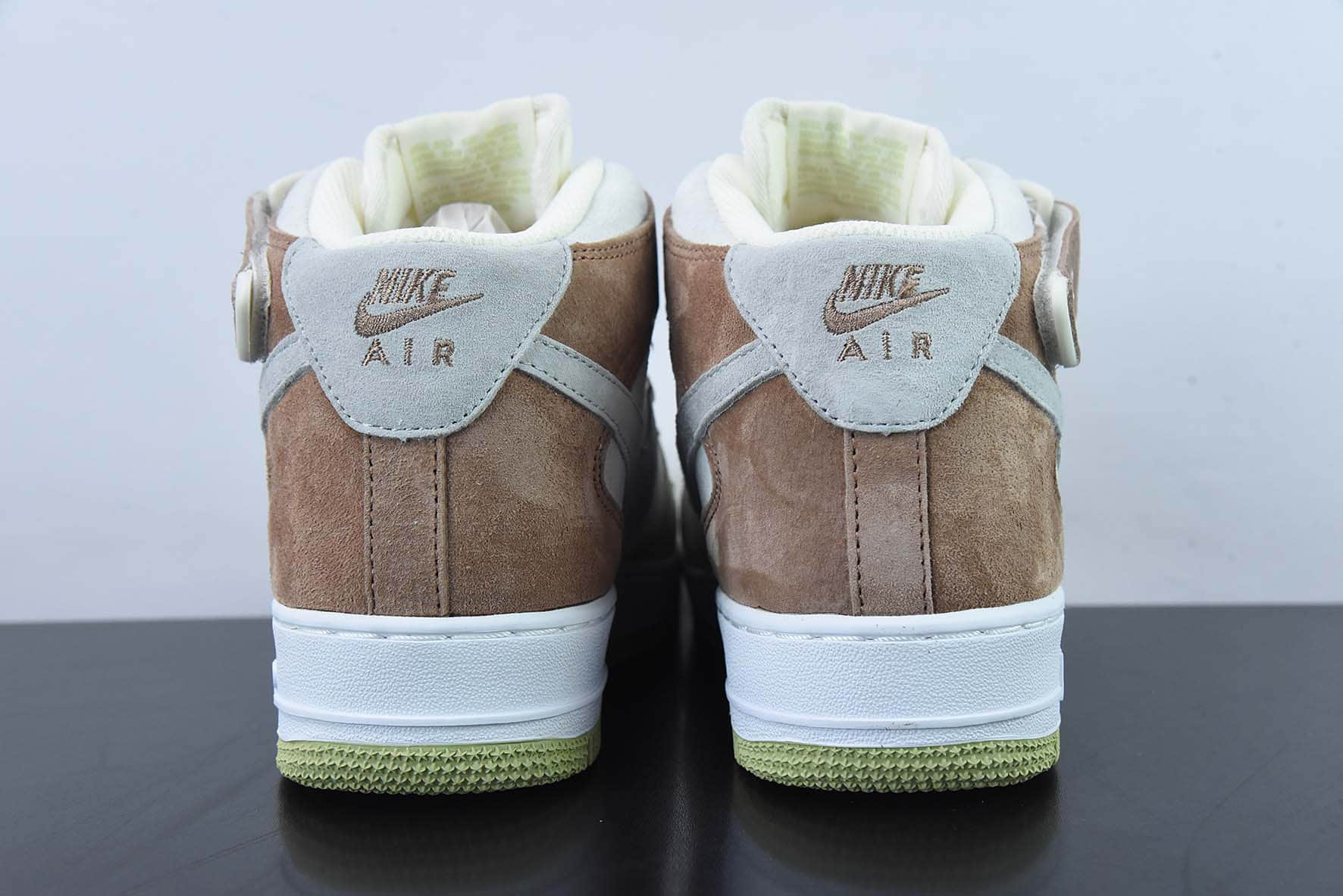 耐克Nike Air Force 1'07 Mid 柠檬黄棕灰色拼接空军一号中帮休闲板鞋纯原版本 货号：AL6896-558