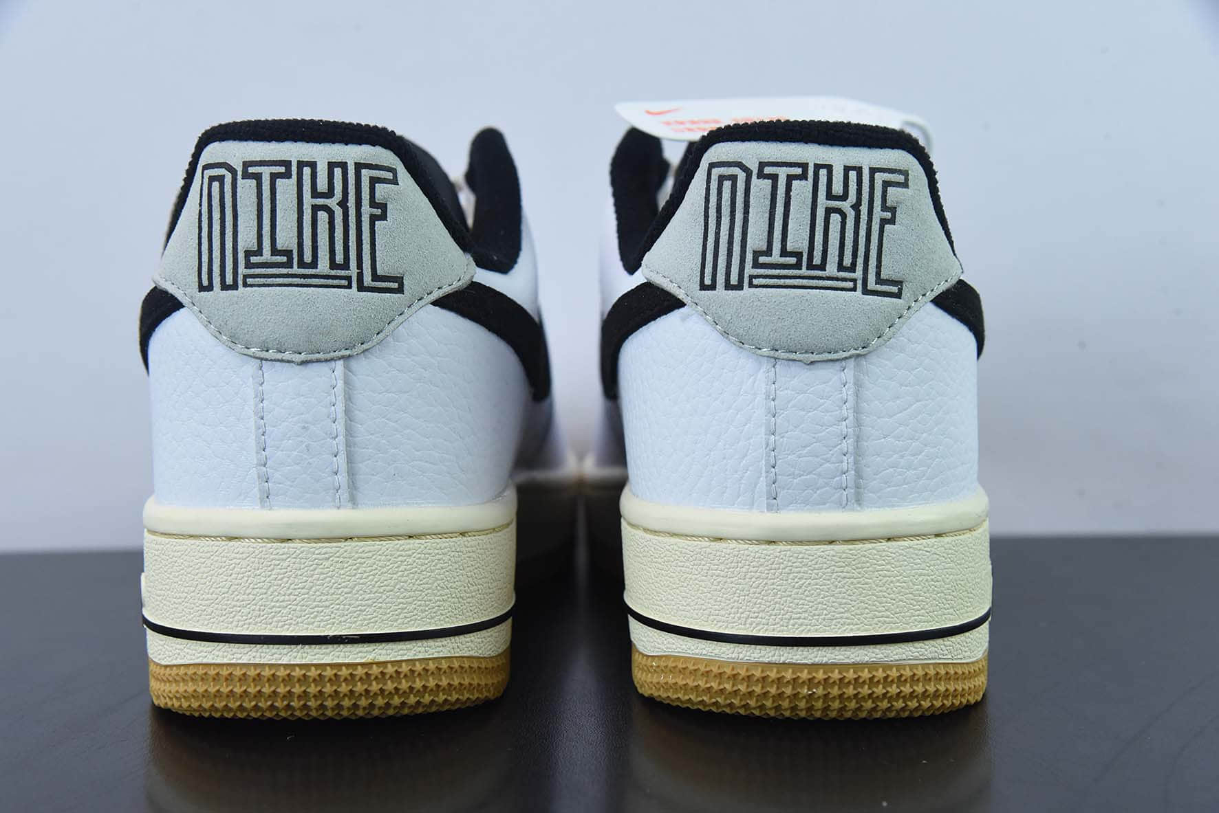 耐克Nike Air Force 1 AF1 白黑灰尾生胶底空军一号低帮休闲板鞋纯原版本 货号：DR0148-101