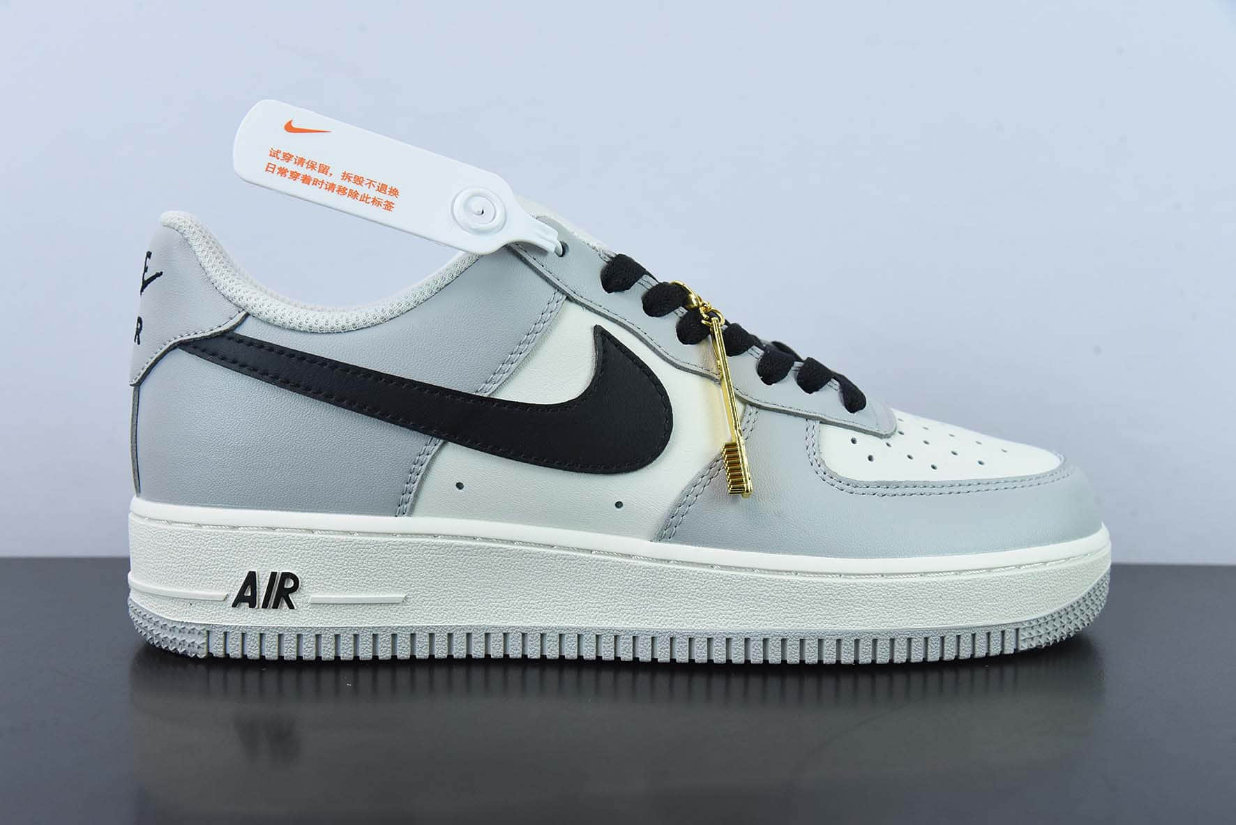 耐克Nike Air Force 1'07 Low Soot 新烟灰色空军一号低帮休闲板鞋纯原版本 货号：DO7417-991