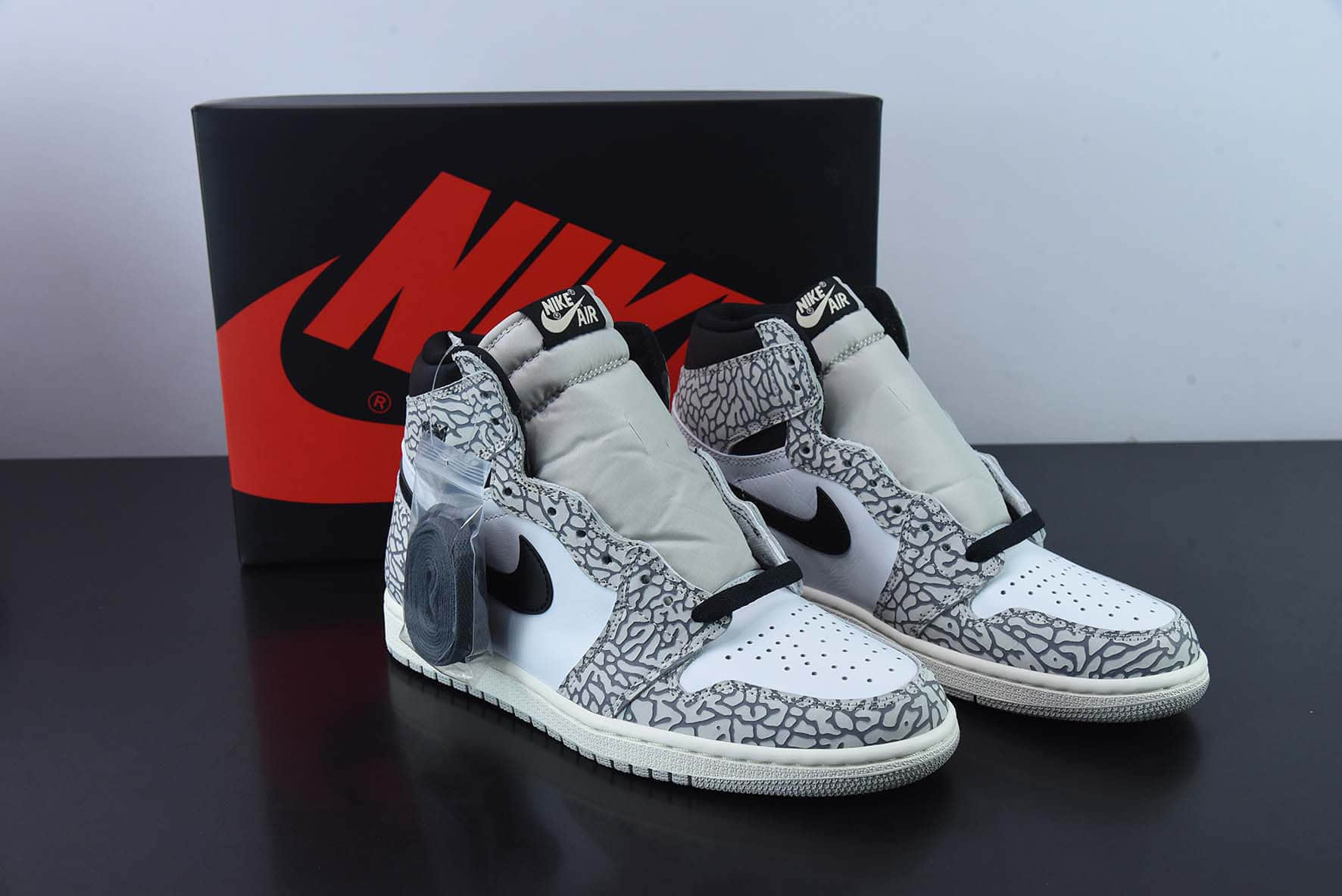 乔丹Air Jordan 1 Retro “Elephant” 大象爆裂纹高帮篮球鞋纯原版本 货号：DZ5485-052