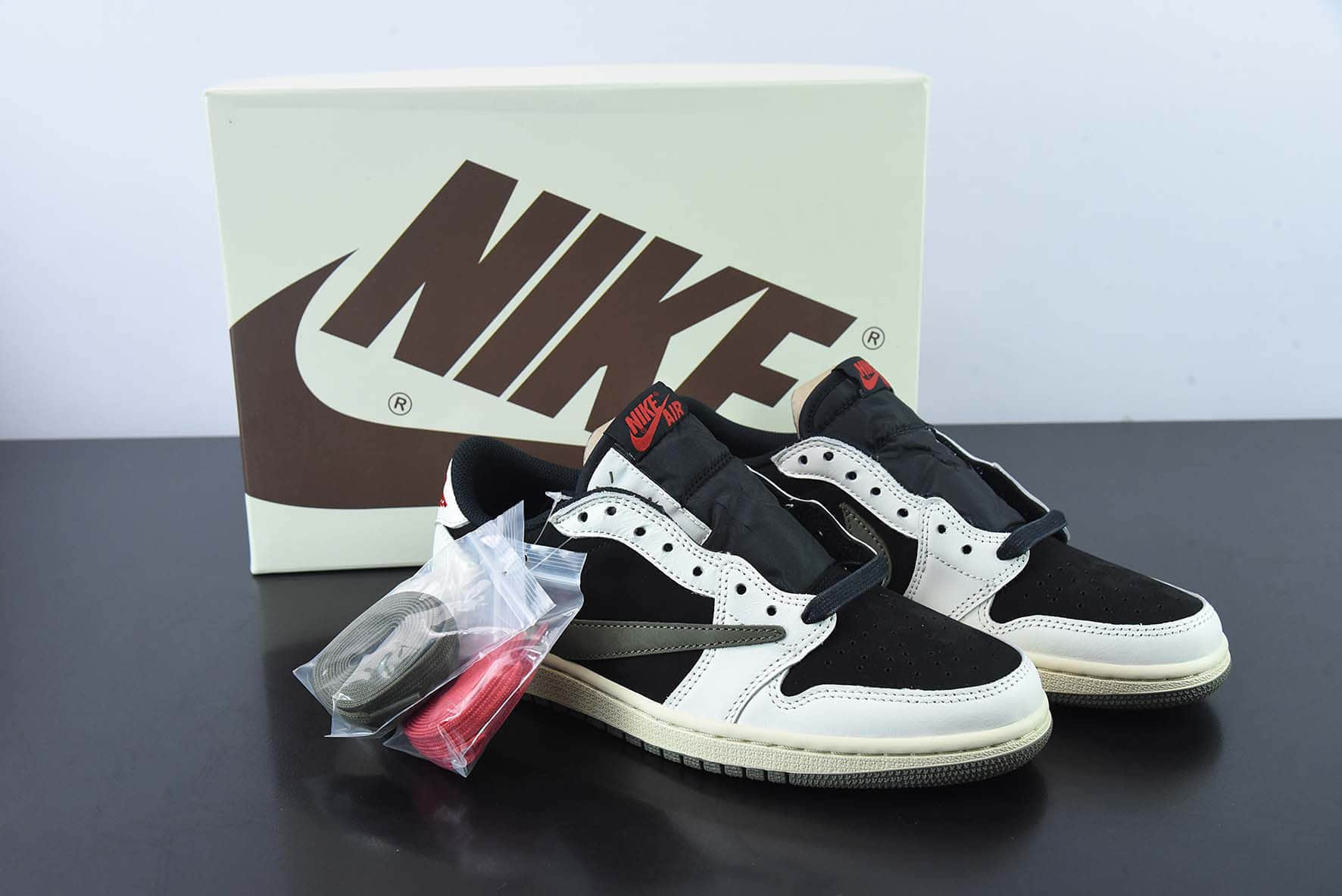 乔丹Air Jordan Travis Scott x Nike Wmns Air Jordan 1 Low OG SPOliveAJ1S联名反转熊猫橄榄绿低帮篮球鞋纯原版本 货号：DZ4137-106