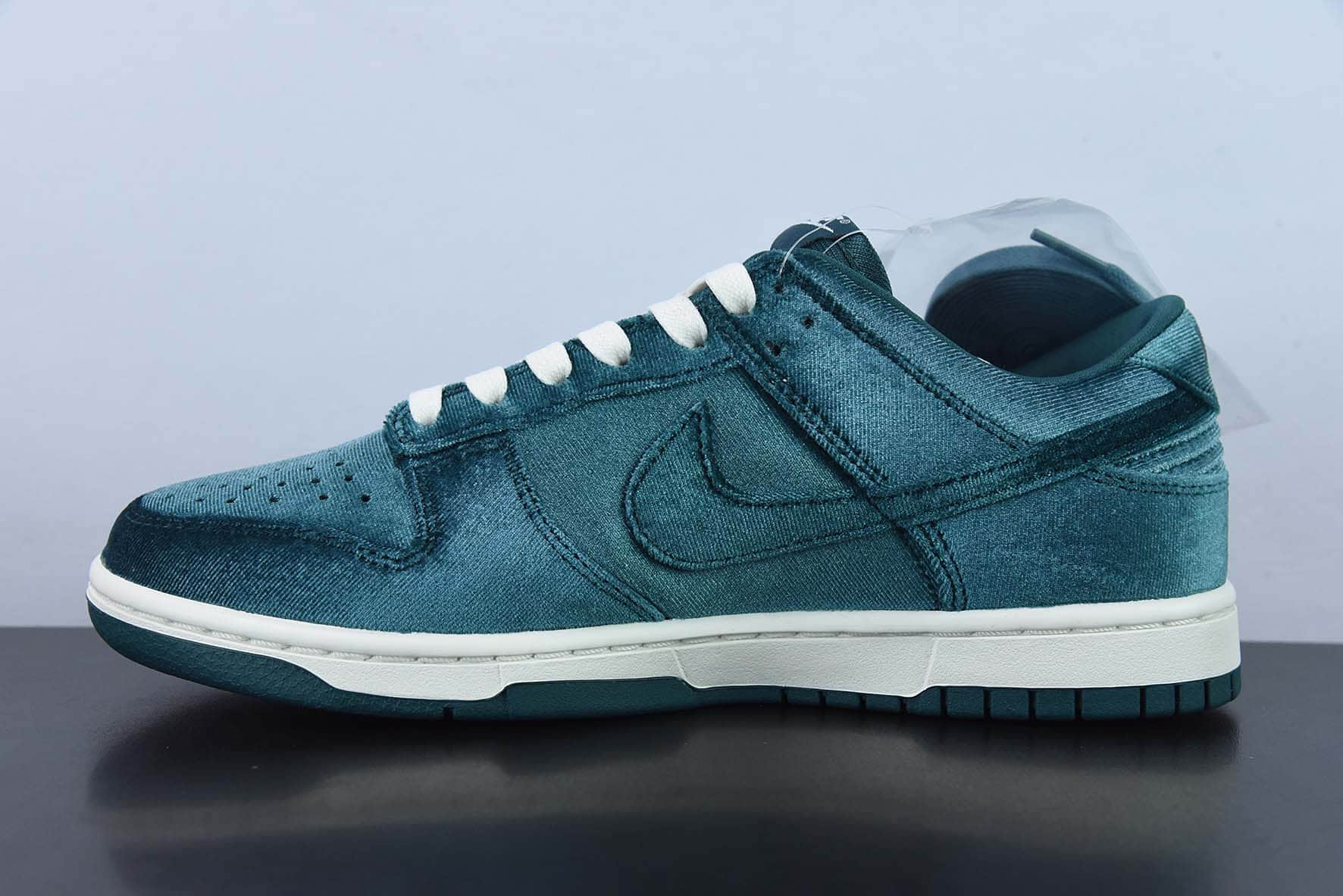 耐克Nike Dunk Low Dark Teal Velvet 天鹅绒深绿色 SB低帮休闲板鞋纯原版本 货号：DZ5224-300