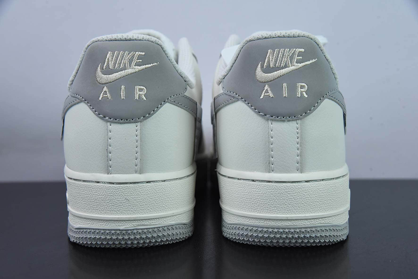 耐克Nike Air Force 1'07 Low “Silver snow” “银雪灰”空军一号低帮休闲板鞋纯原版本 货号：FB1839-333