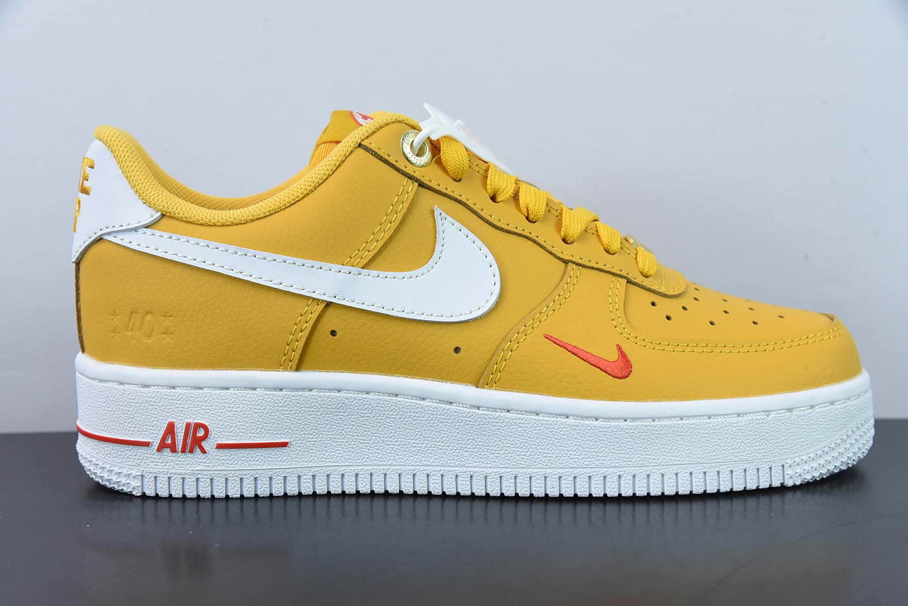 耐克Nike Air Force 1 '07 Low 白橙黄红小勾空军一号低帮运动休闲板鞋纯原版本 货号：DQ7582-700