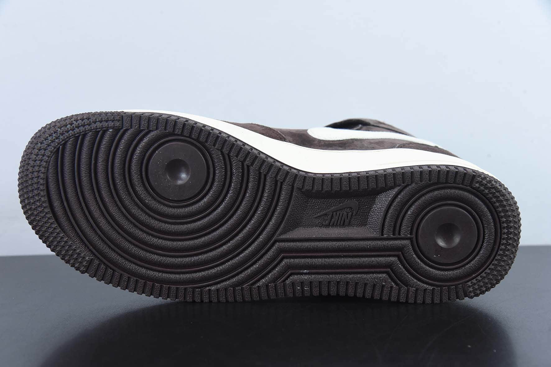 耐克Nike Air Force 1'07 Mid QS 咖啡色空军一号中帮休闲板鞋纯原版本 货号：DM0107-200