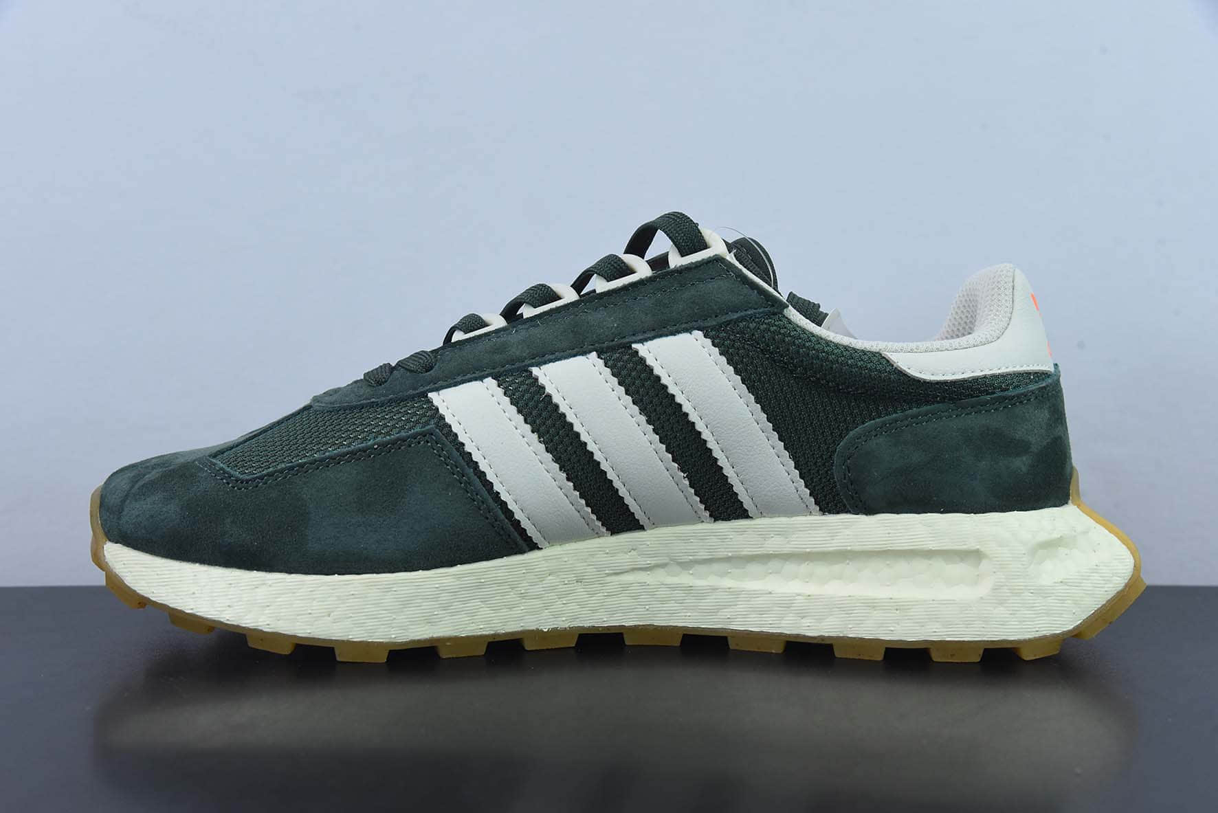 阿迪达斯 Adidas Retropy E5 白绿爆米花中底复古运动休闲跑步鞋纯原版本 货号：HP7849
