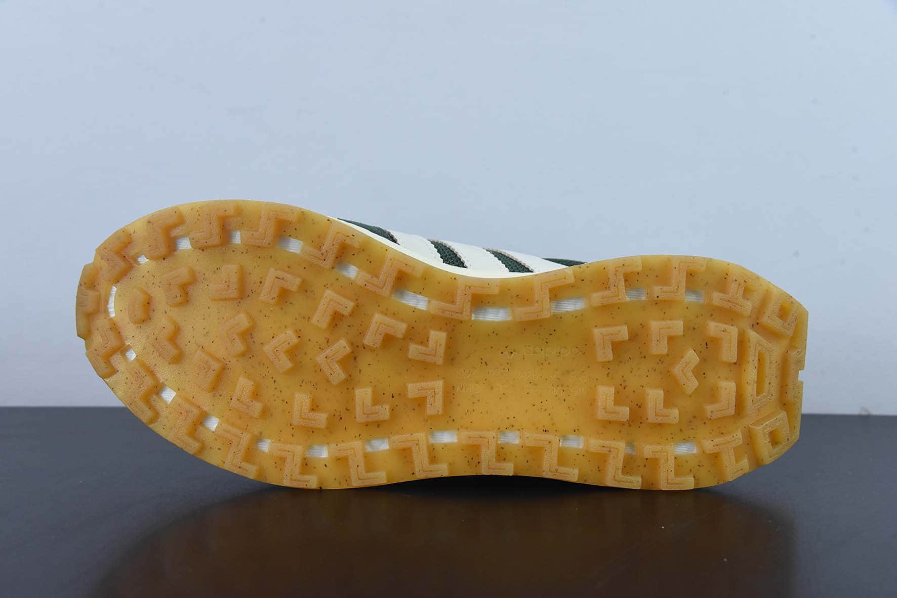 阿迪达斯 Adidas Retropy E5 白绿爆米花中底复古运动休闲跑步鞋纯原版本 货号：HP7849