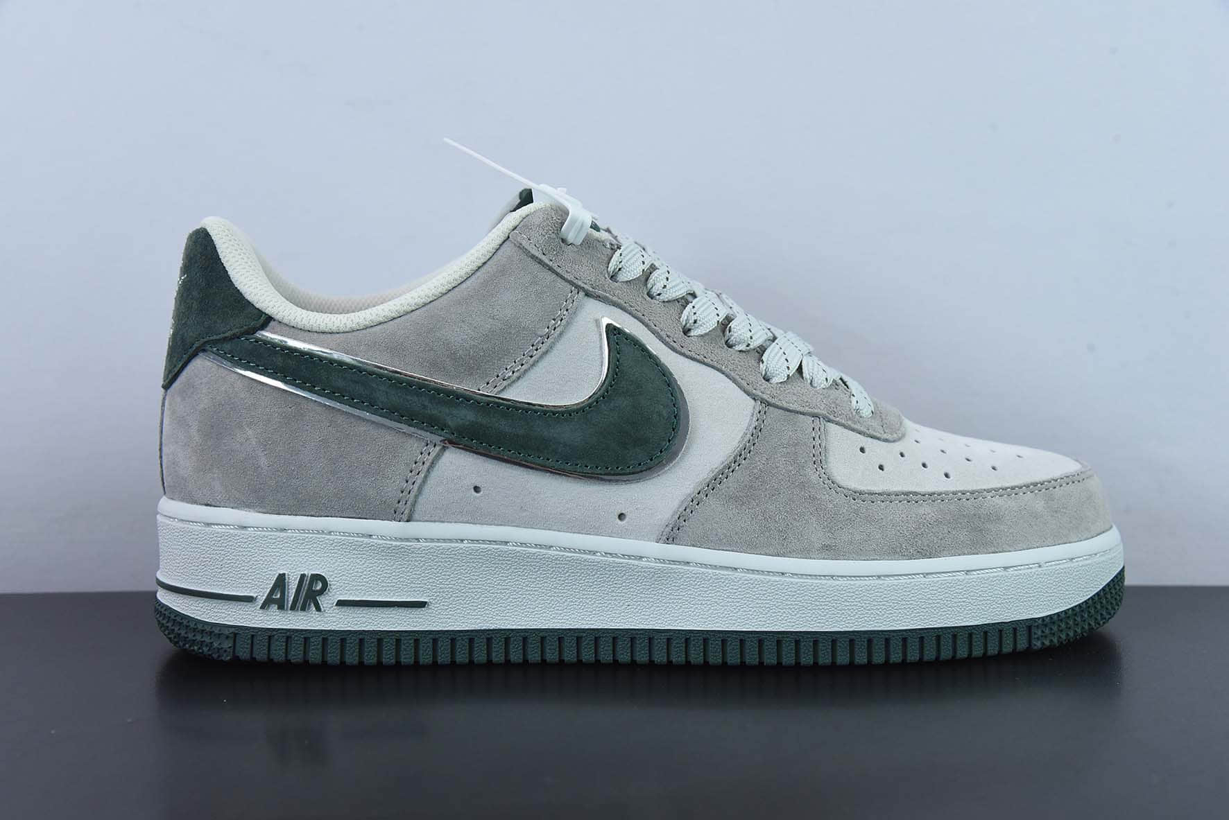 耐克Nike AKIRA×Nike Air Force 1 Low ’07 灰绿麂皮满天星配色空军一号低帮休闲板鞋纯原版本 货号：DF3966-723