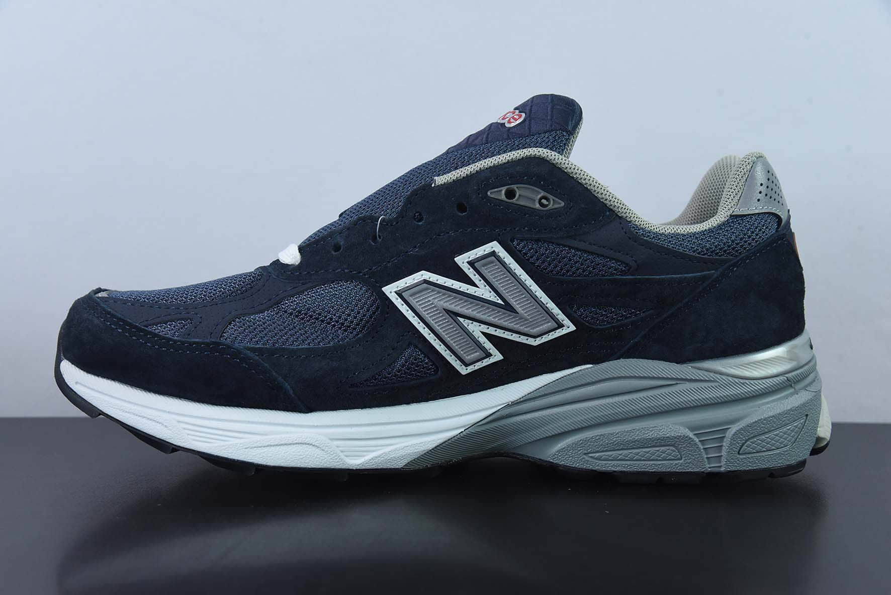 新百伦New Balance Levi's x New Balance NB990V3 海军蓝李维斯联名第三代总统复古慢跑鞋纯原版本 货号： M990NB3