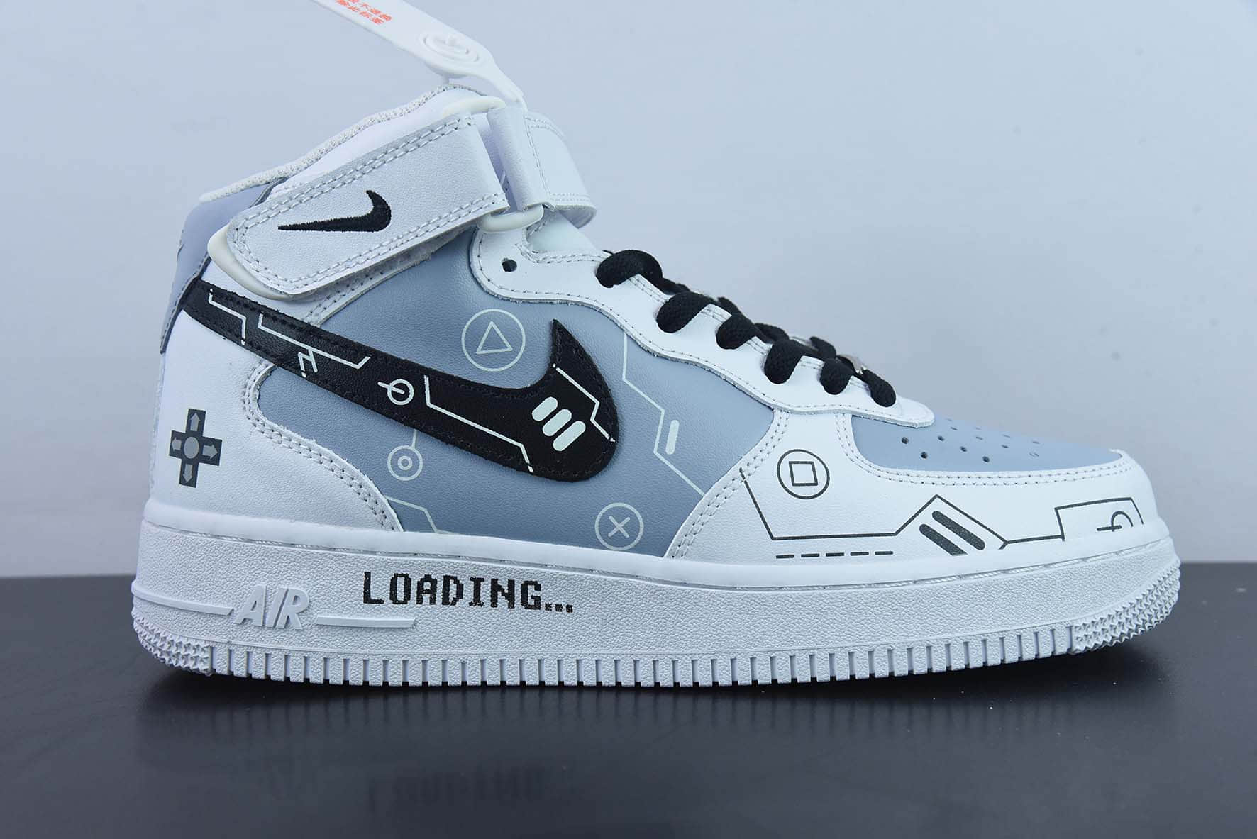 耐克Nike Air Force 1 MID’07 电玩主题黑白灰空军一号中帮休闲板鞋纯原版本 货号：CW2288-115