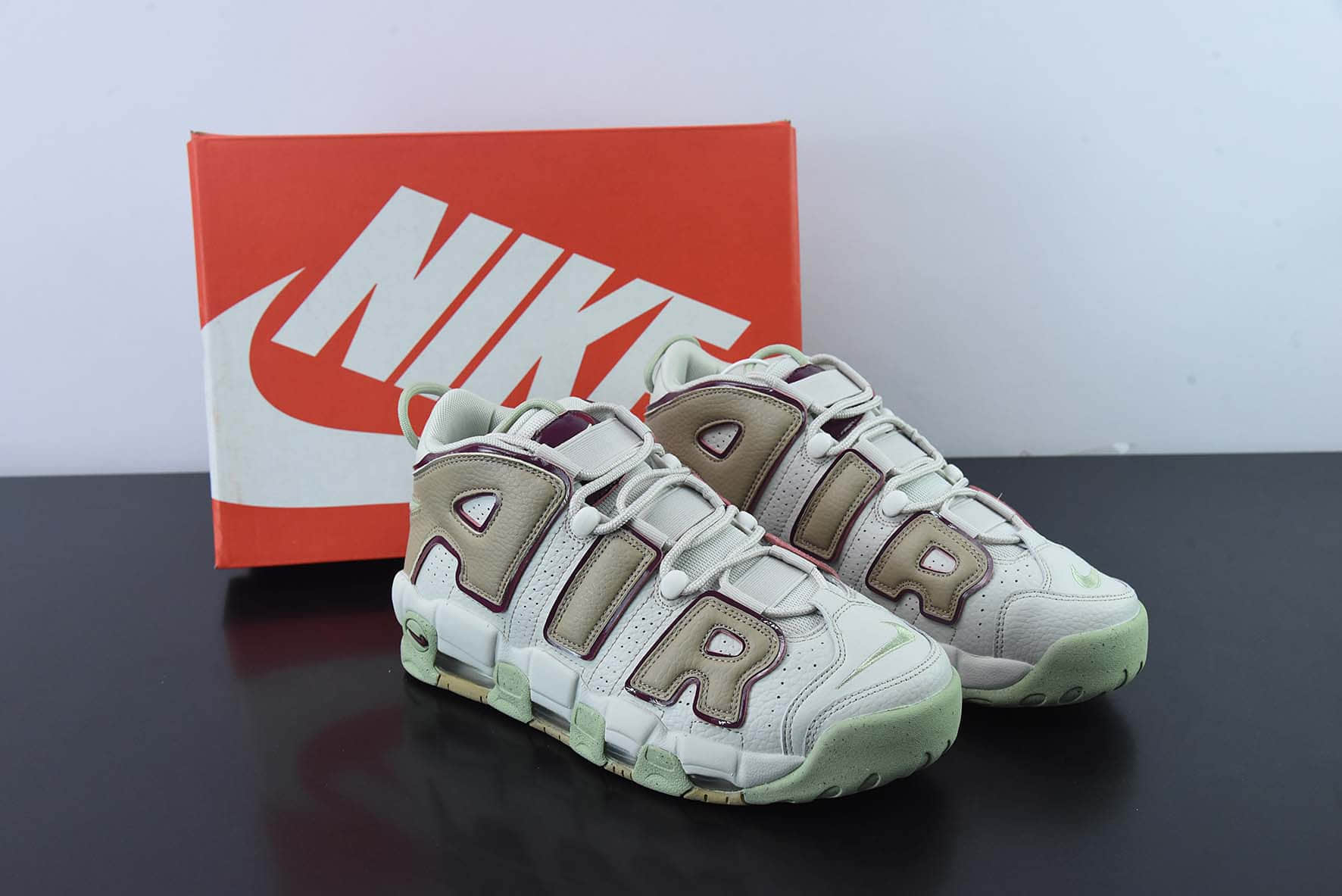 耐克Nike Air More Uptempo 大AIR皮蓬白棕绿复古篮球鞋纯原版本 货号：DX8955-001