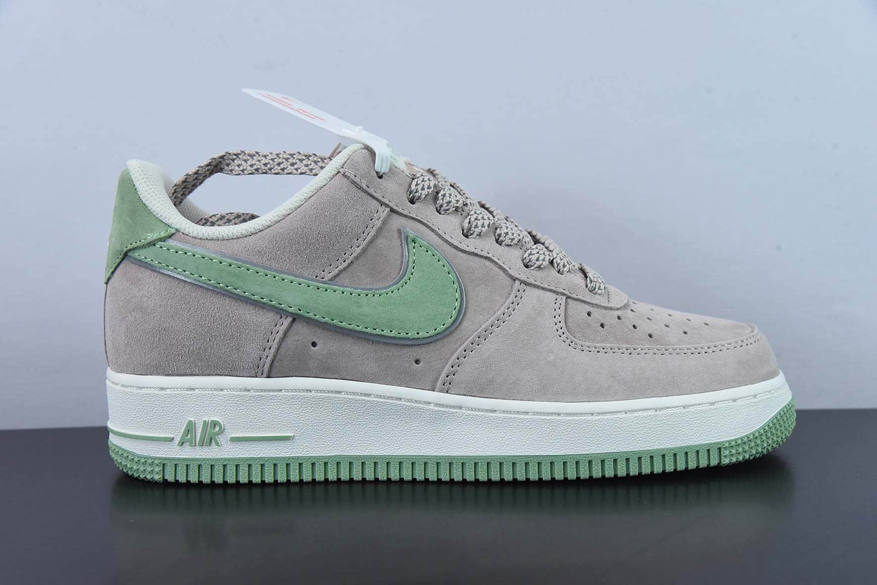 耐克Nike Otomo Katsuhiro x Air Force 1’07 LV8 LowAKIRA大友克洋联名麂皮浅灰抹茶绿空军一号低帮休闲板鞋纯原版本 货号：DD9969-065