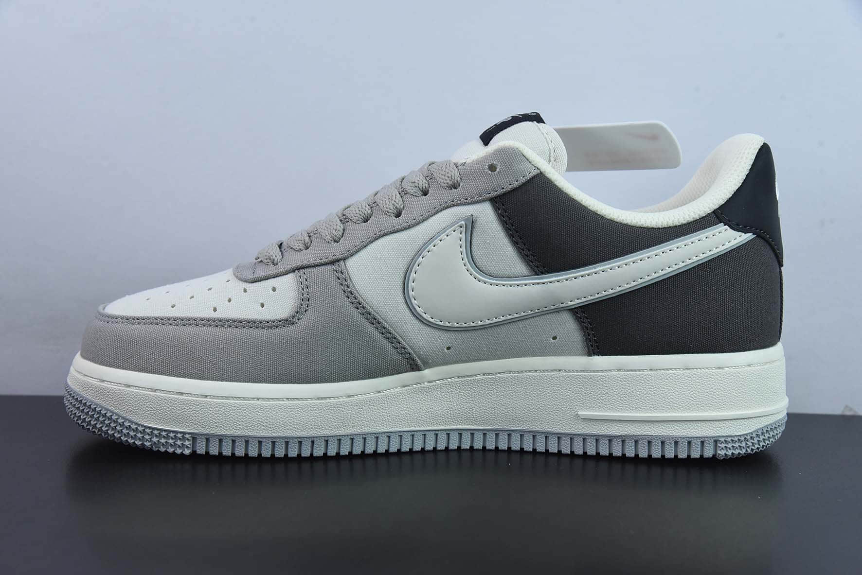 耐克NIke Air Force 1 '07 浅灰黑布面空军一号低帮休闲板鞋纯原版本 货号：DG2296-023