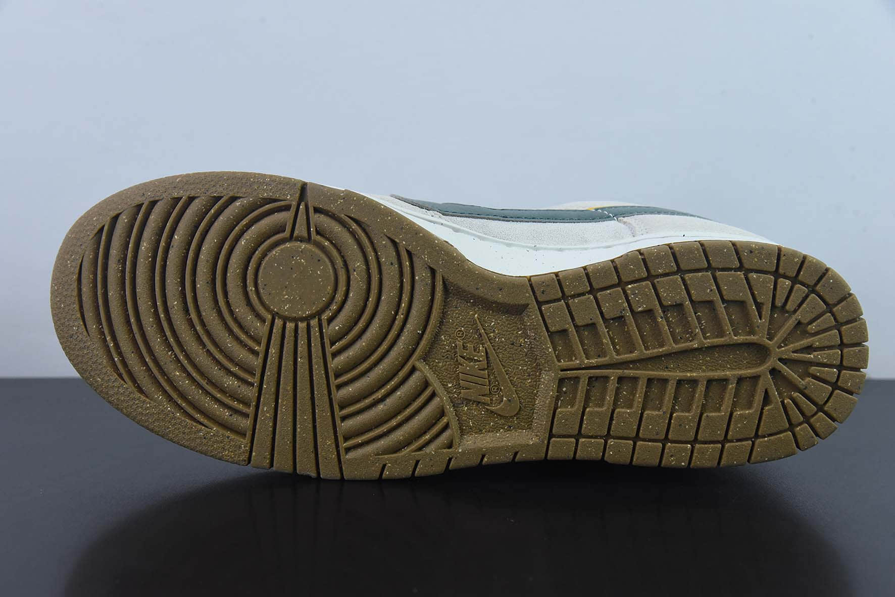 耐克Nike SB Dunk Low 85 绿黄双勾 SB低帮运动休闲板鞋纯原版本 货号：DO9457-111