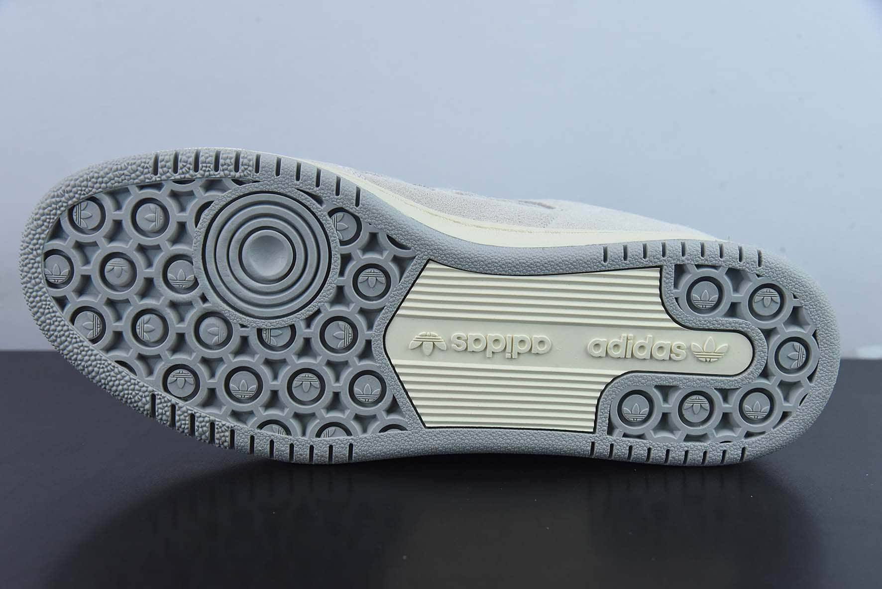 阿迪达斯Adidas Originals Centennial 85 Low 米灰粉白低帮复古系带百搭休闲运动板鞋纯原版本 货号：GX2215