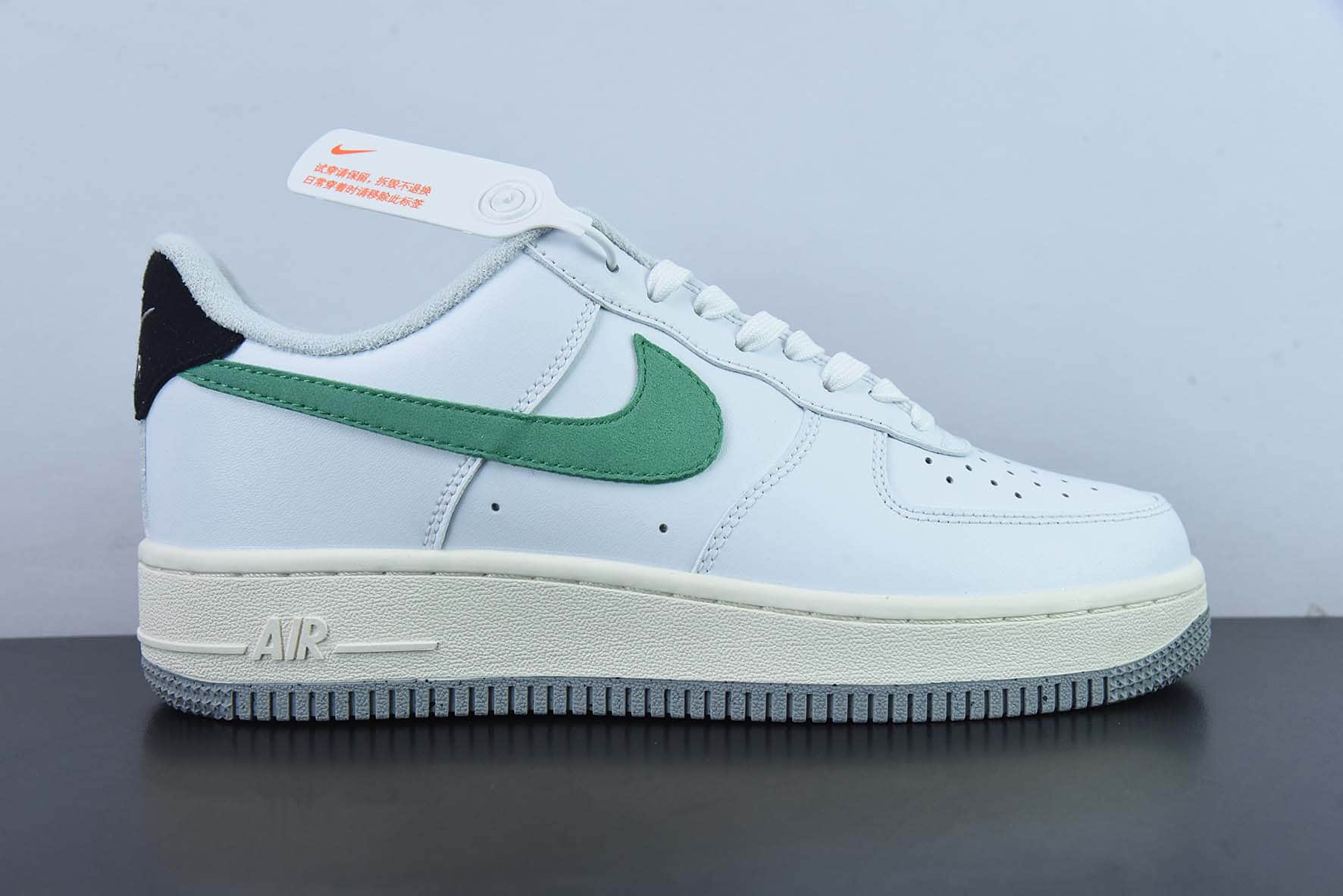 耐克Nike Air Force 1’07 LowWhite Malachite皮革白黑绿钩空军一号低帮休闲板鞋纯原版本 货号：DR8593-100