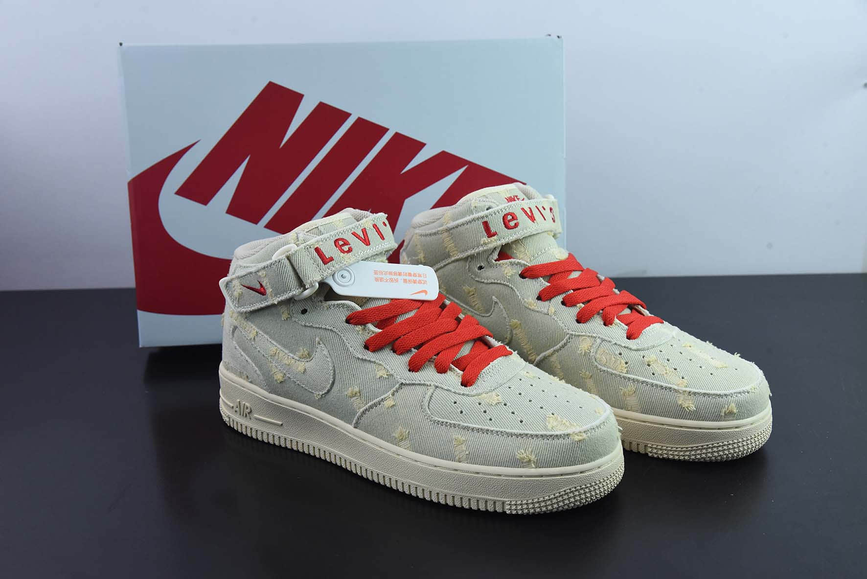 耐克Nike Air Force 1 '07 MID Levi's 李维斯联名水洗淡蓝磨破布空军一号中帮休闲板鞋纯原版本 货号：651122-215