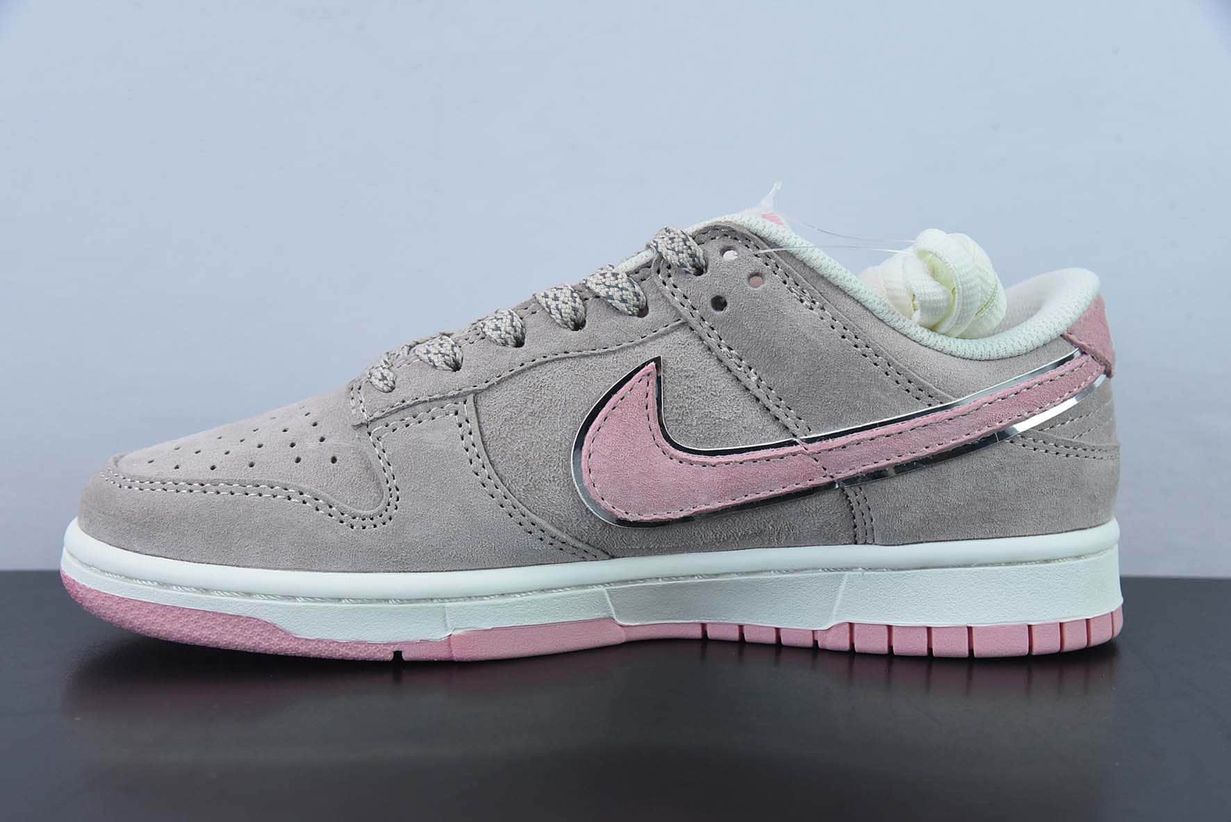 耐克Nike Otomo Katsuhiro x Nike SB Dunk Low Steamboy OST大友克洋联名麂皮肉粉低帮休闲运动板鞋纯原版本 货号：ST1391-208