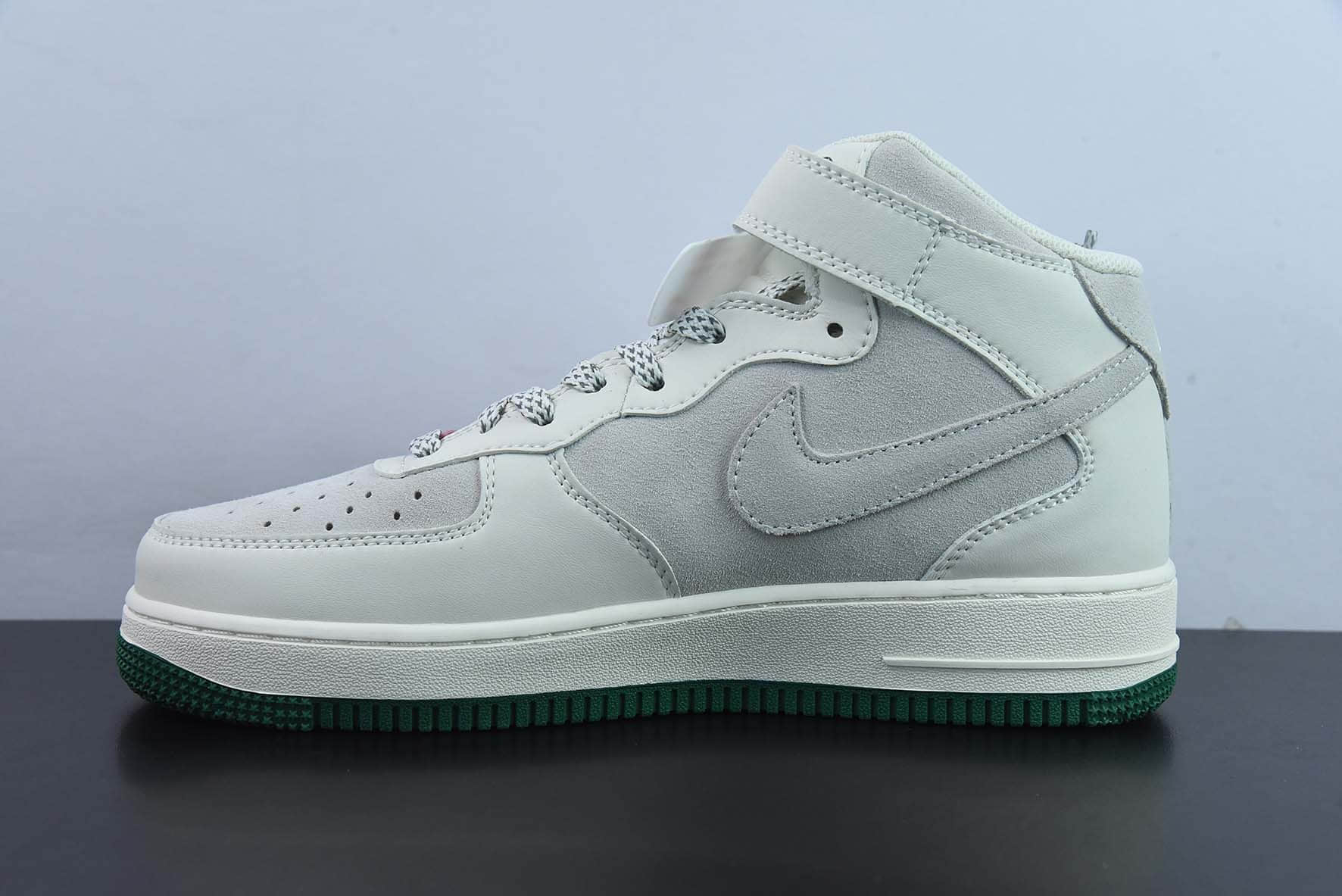 耐克Nike Air Force 1 Mid ’07 寿桃满天星配色空军一号中帮休闲板鞋纯原版本 货号：GY3368-308