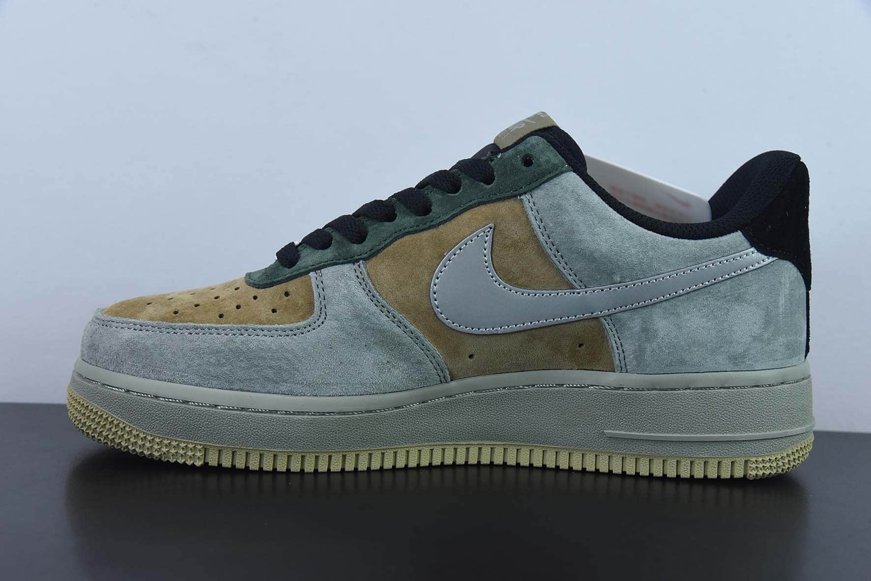 耐克Nike Air Force 1 Low“Christmas”空军一号“圣诞节”主题低帮休闲板鞋纯原版本 货号：CQ5059-101