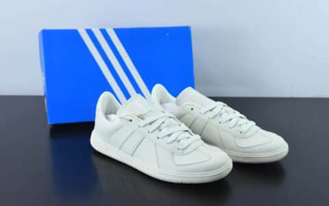 阿迪达斯Adidas Originals BW Army 德训系列皮革米白绅士军用训练风百搭休闲运动板鞋纯原版本 货号：HP5516