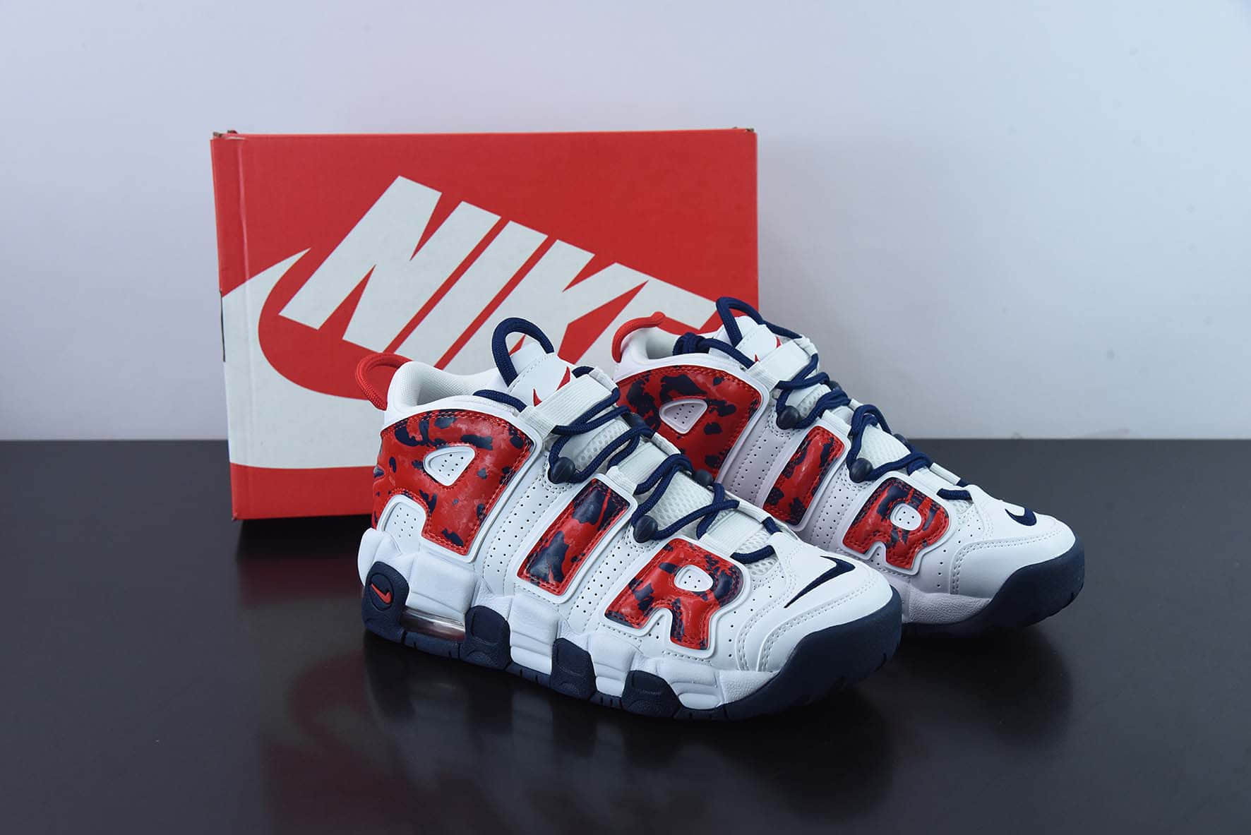 耐克Nike Air More Uptempo 大AIR皮蓬白红蛇纹迷彩复古篮球鞋纯原版本 货号：CZ7885-100