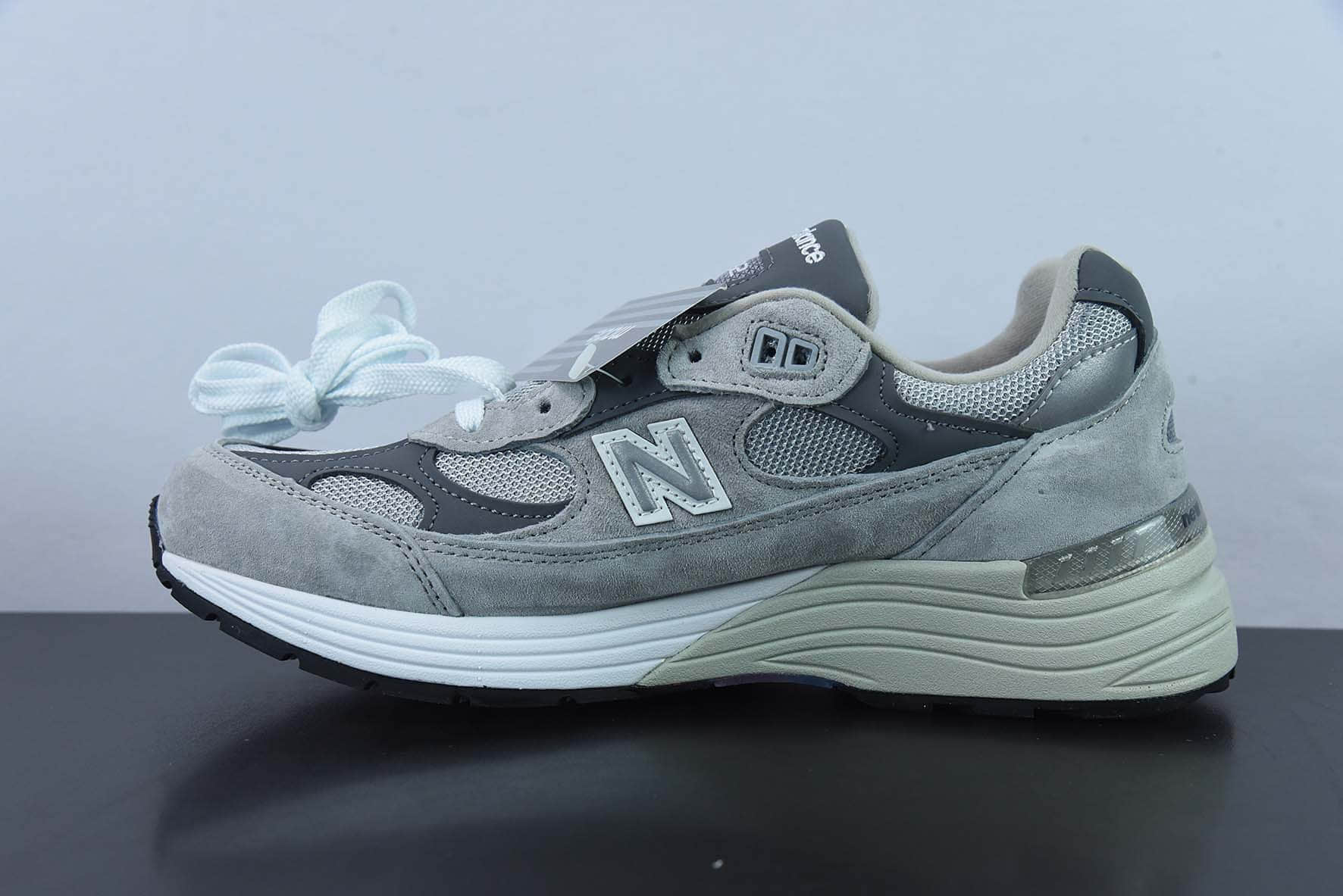 新百伦New Balance Made in USA M992系列元祖灰美产血统经典复古闲休运动百搭老爹跑步鞋纯原版本 货号：M992GR