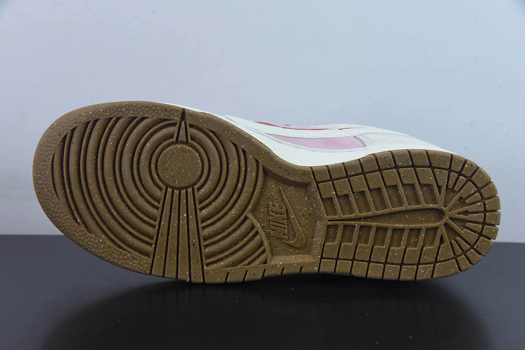 耐克Nike Dunk Low SE “85” 红白双钩SB低帮休闲滑板鞋纯原版本 货号：DO9457-100