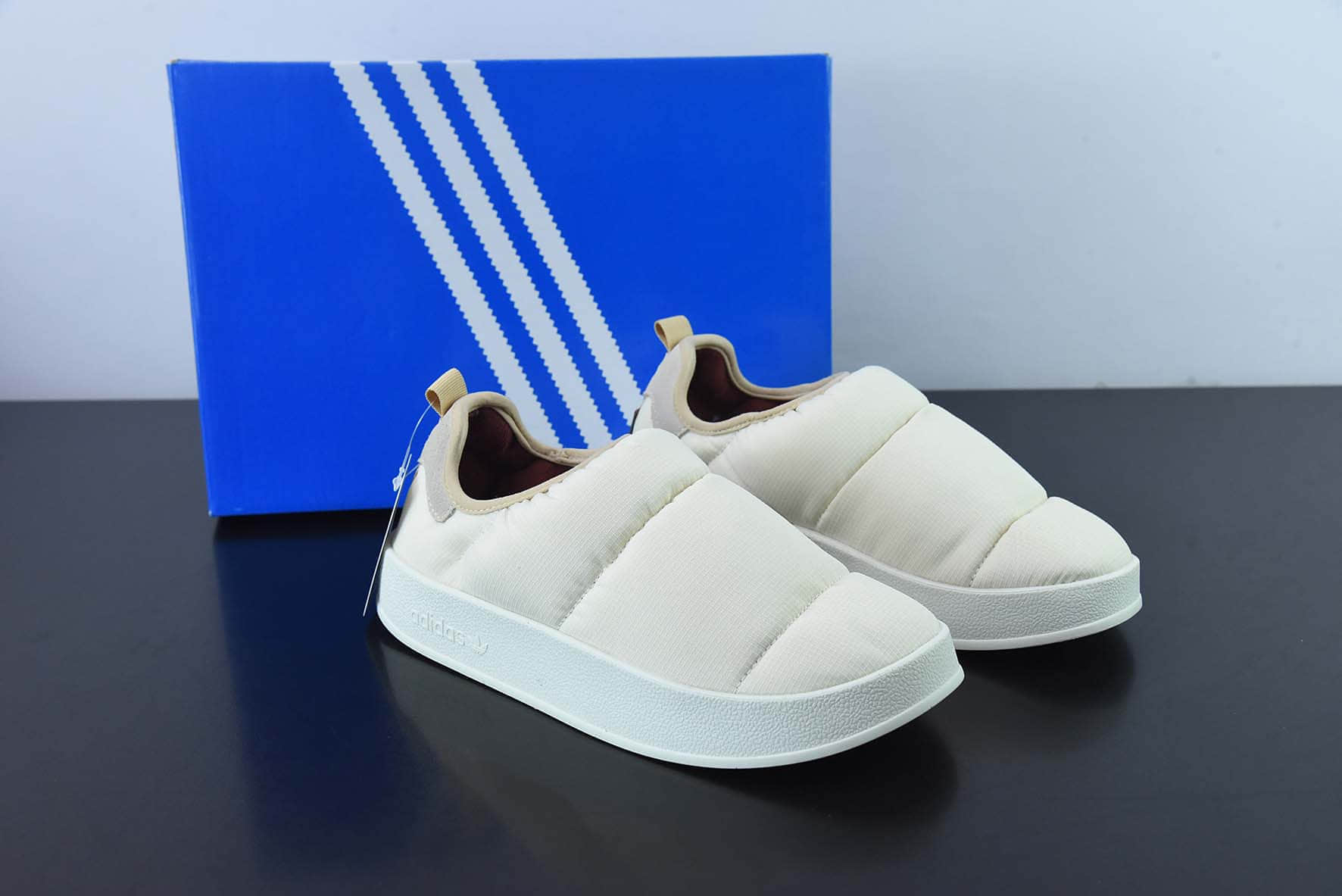 阿迪达斯Adidas Originals Puffylette 米灰白袜套面包鞋保暖一脚蹬板鞋纯原版本 货号：HR1481