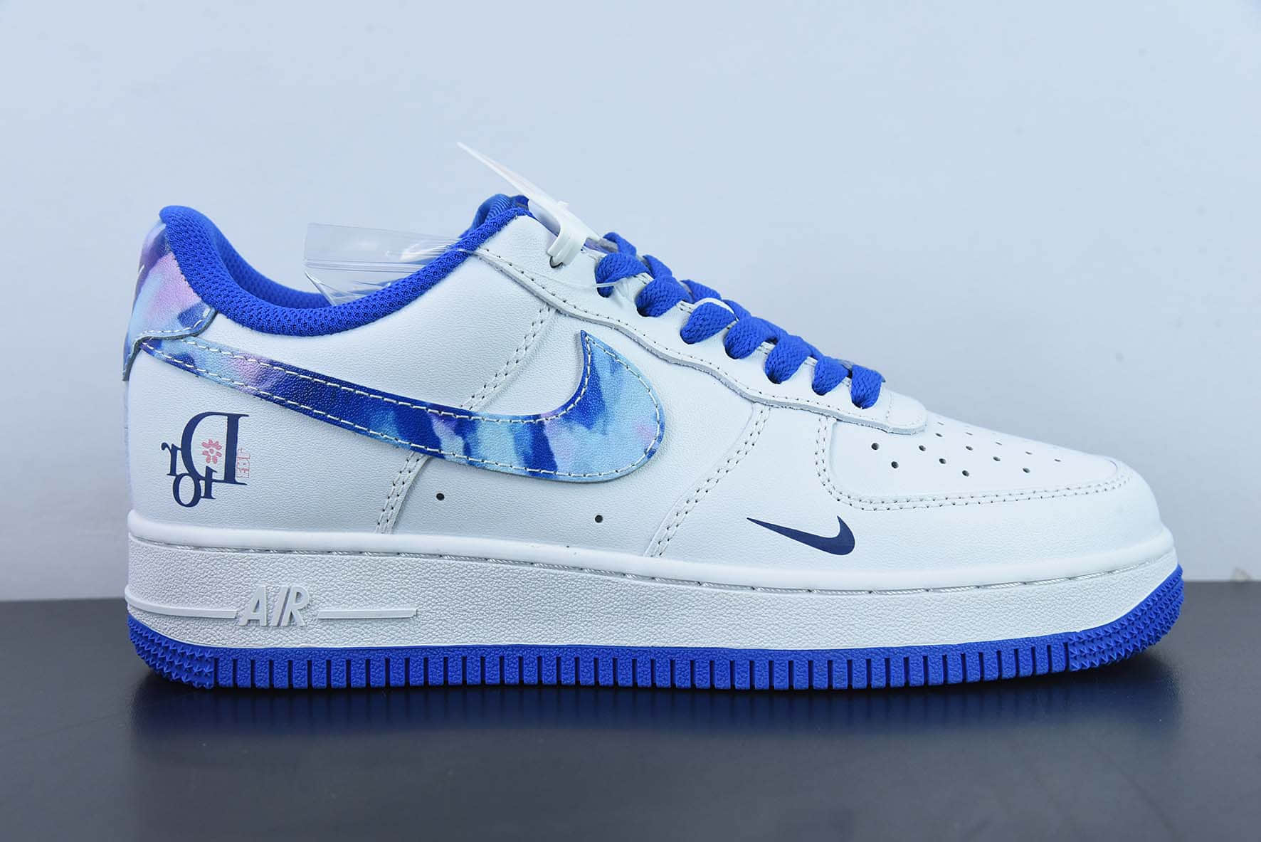 耐克Nike Dior x Nike Air Force 1 07 LV8Dior迪奥联名款白蓝扎染钩子空军一号低帮休闲板鞋纯原版本 货号：DC8873-111