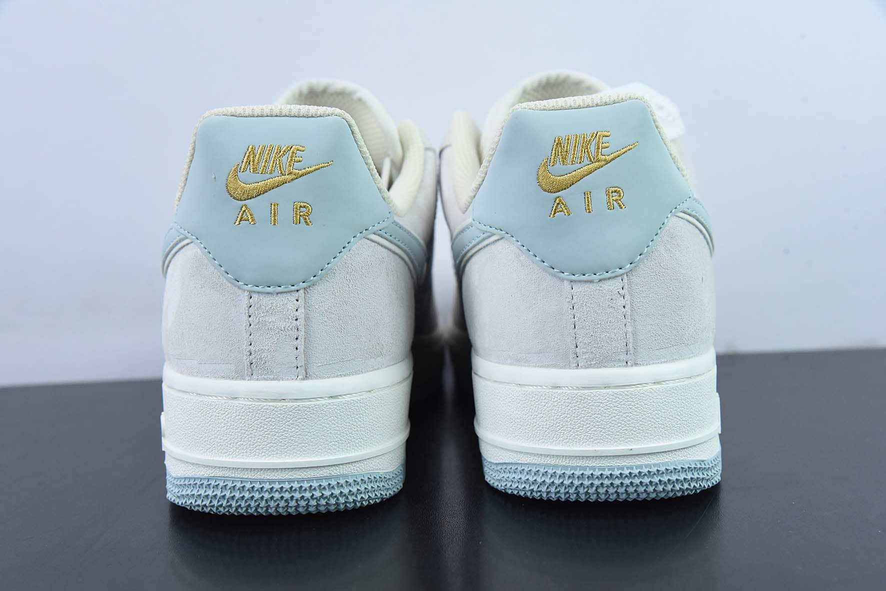 耐克Nike Air Force 1 Low ’07 麂皮浅灰淡蓝金迷你双钩子空军一号低帮休闲板鞋纯原版本 货号：KK5636-510