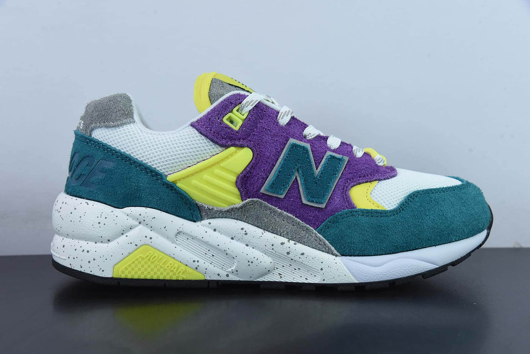 新百伦New Balance CMT580系列荧光绿白紫经典复古休闲运动鞋纯原版本 货号：MT580PC2