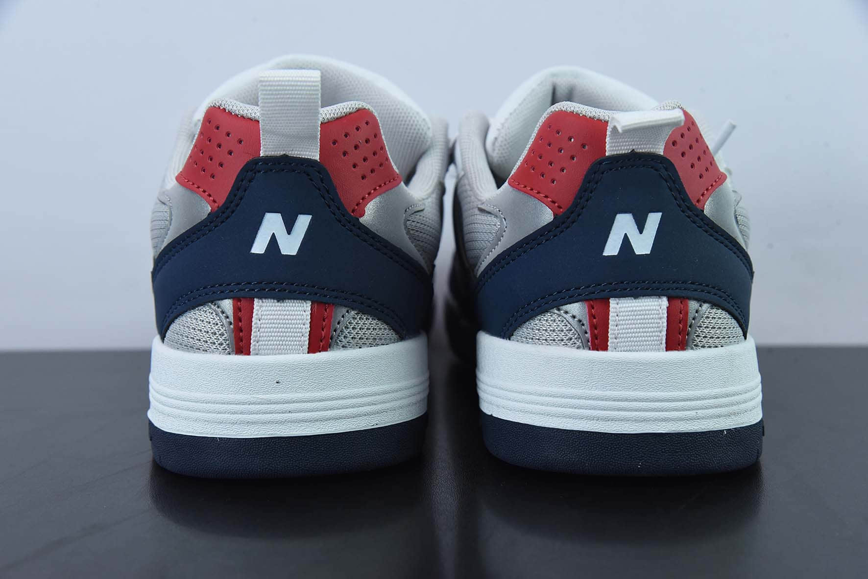 新百伦New Balance 808系列白蓝复古休闲跑步鞋纯原版本 货号：NM808WRB