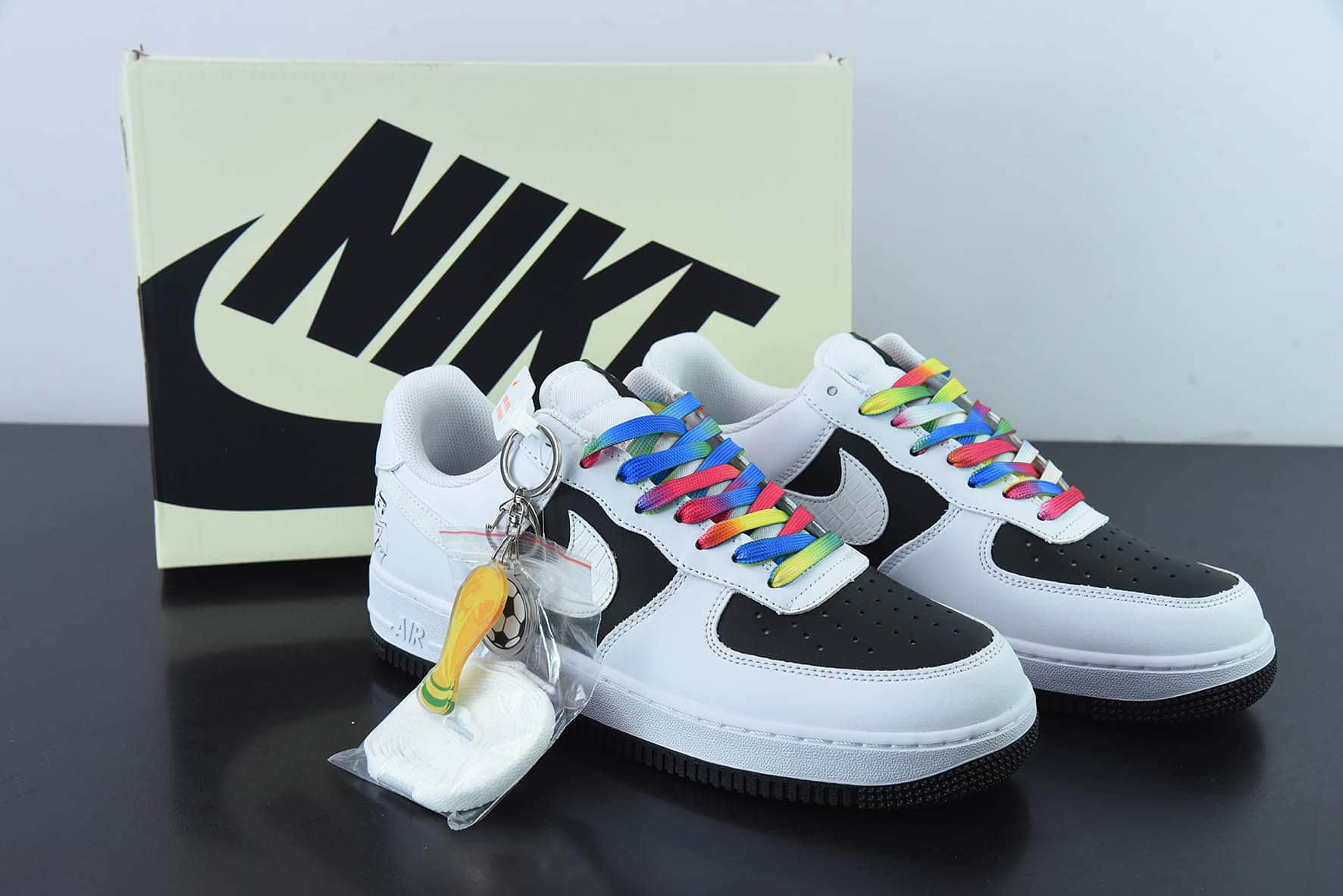 耐克NIke Air Force 1 '07 Low “世界杯”空军一号低帮休闲板鞋纯原版本 货号：DN1990-998