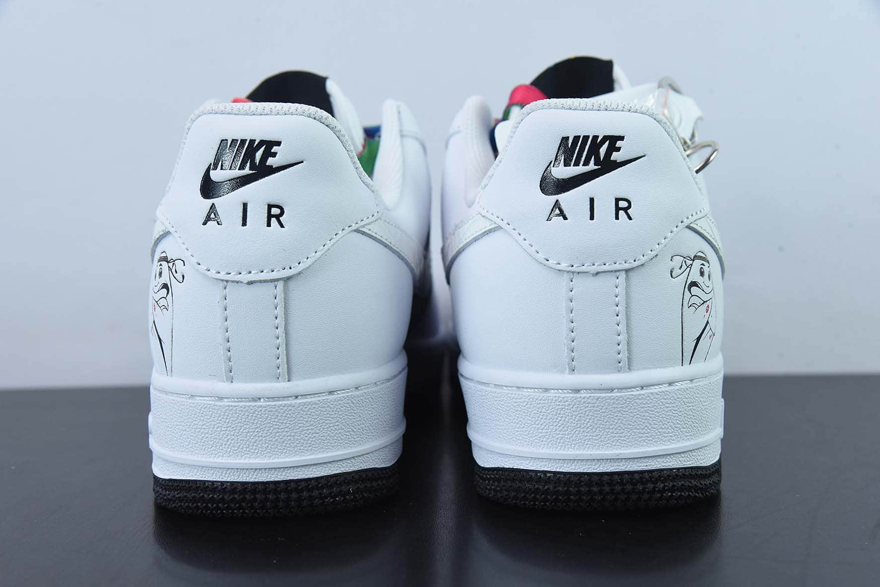 耐克NIke Air Force 1 '07 Low “世界杯”空军一号低帮休闲板鞋纯原版本 货号：DN1990-998