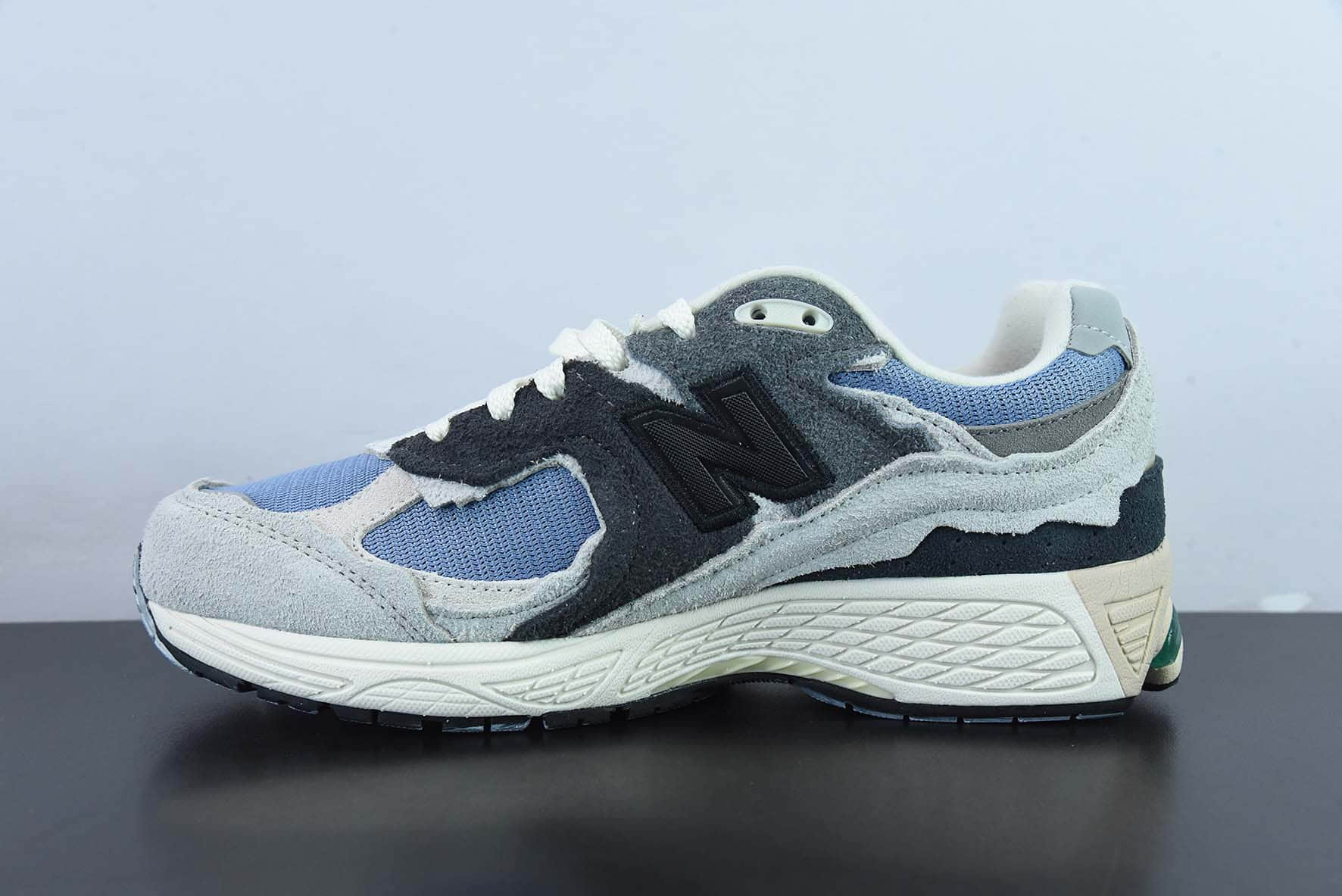 新百伦New Balance 2002RProtection Pack系列浅灰深灰蓝紫碎布做旧复古老爹风休闲运动慢跑鞋纯原版本 货号：M2002RDP