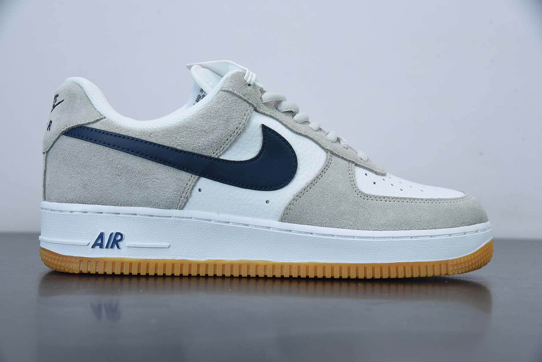 耐克Nike Air Force 1'07 Low 灰蓝深胶麂皮空军一号低帮休闲板鞋纯原版本 货号：AH0289-100