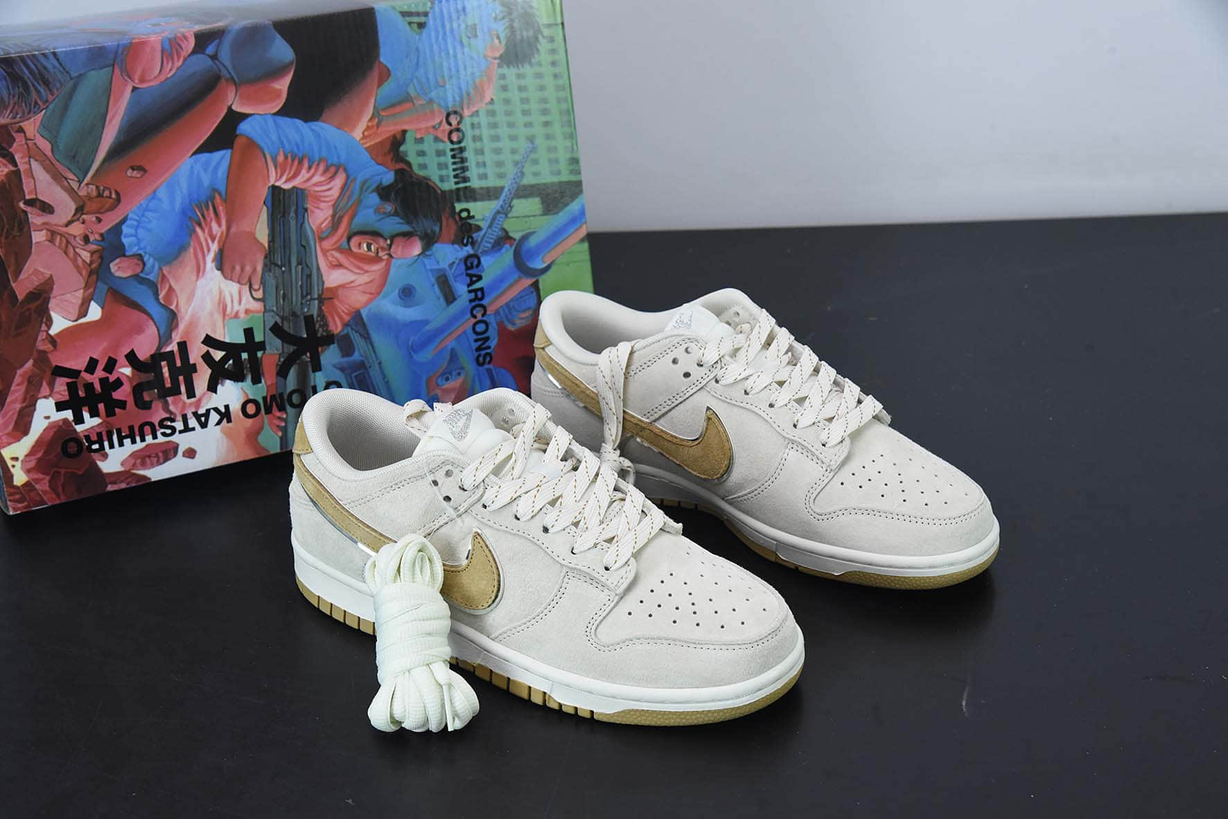 耐克Nike Otomo Katsuhiro x Nike SB Dunk Low大友克洋联名灰白黄钩复古低帮板鞋纯原版本 货号：DR2269-326